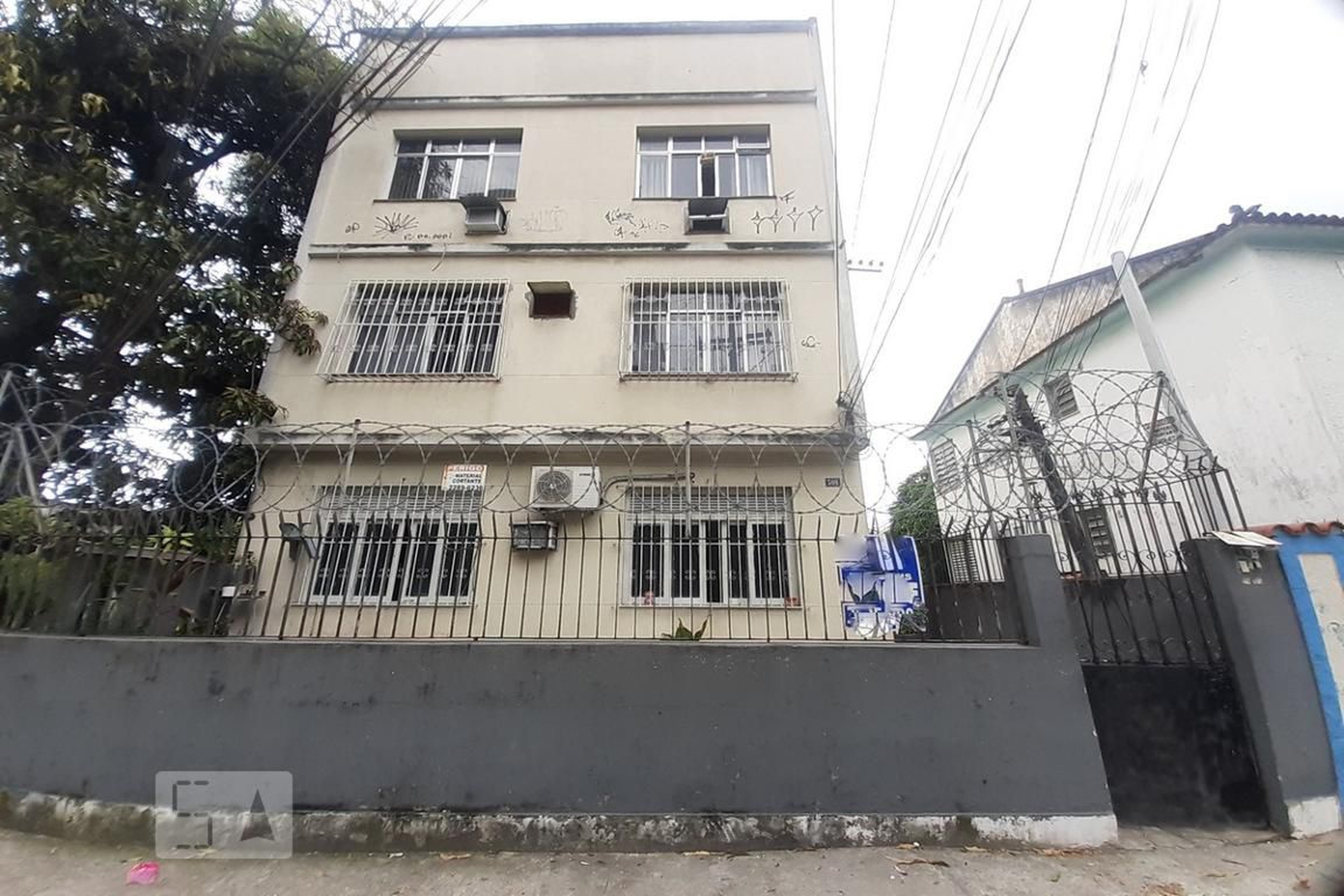 Fachada Condomínio em R. Araújo Leitão, 508