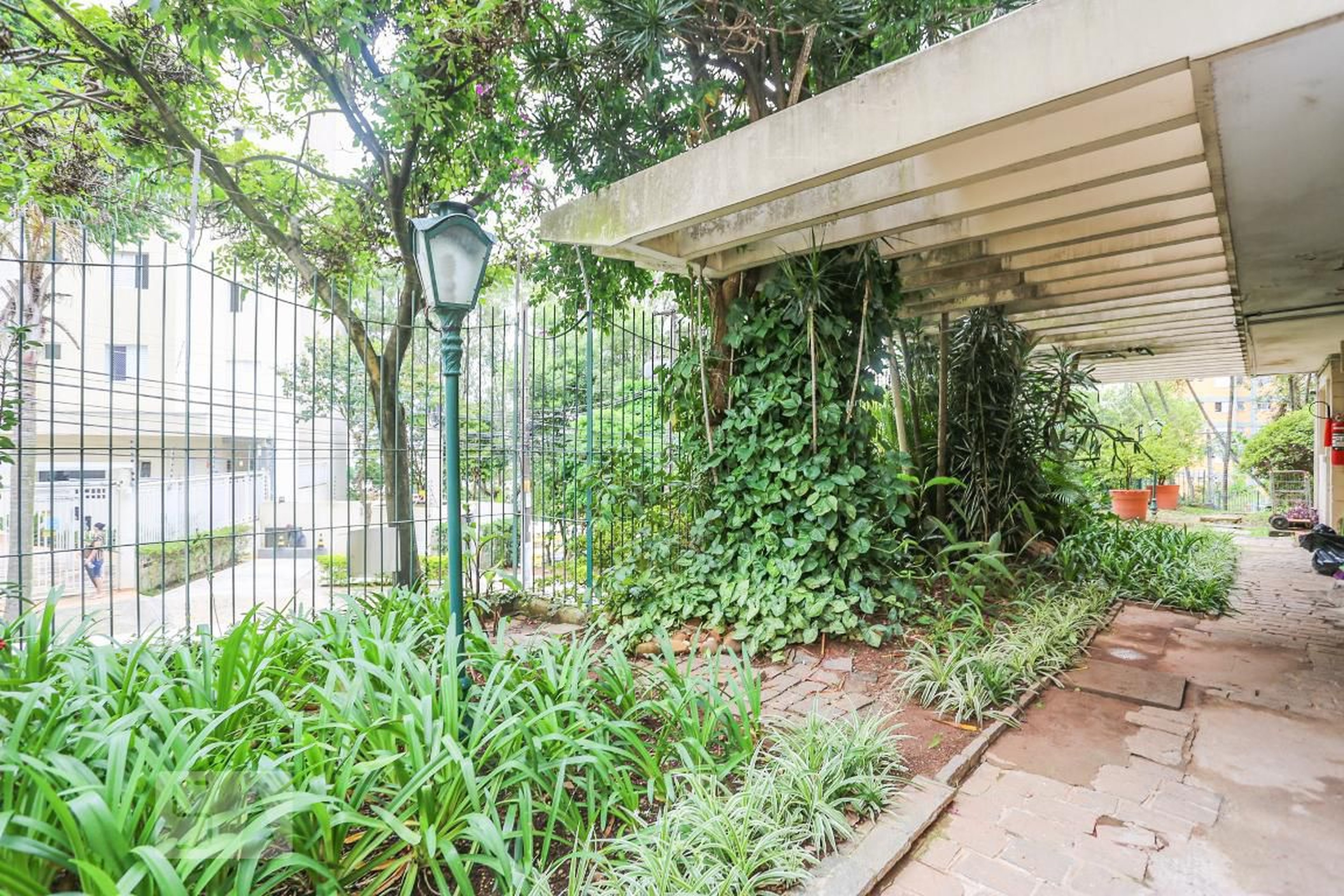 Area Comum - Casa de Pedra