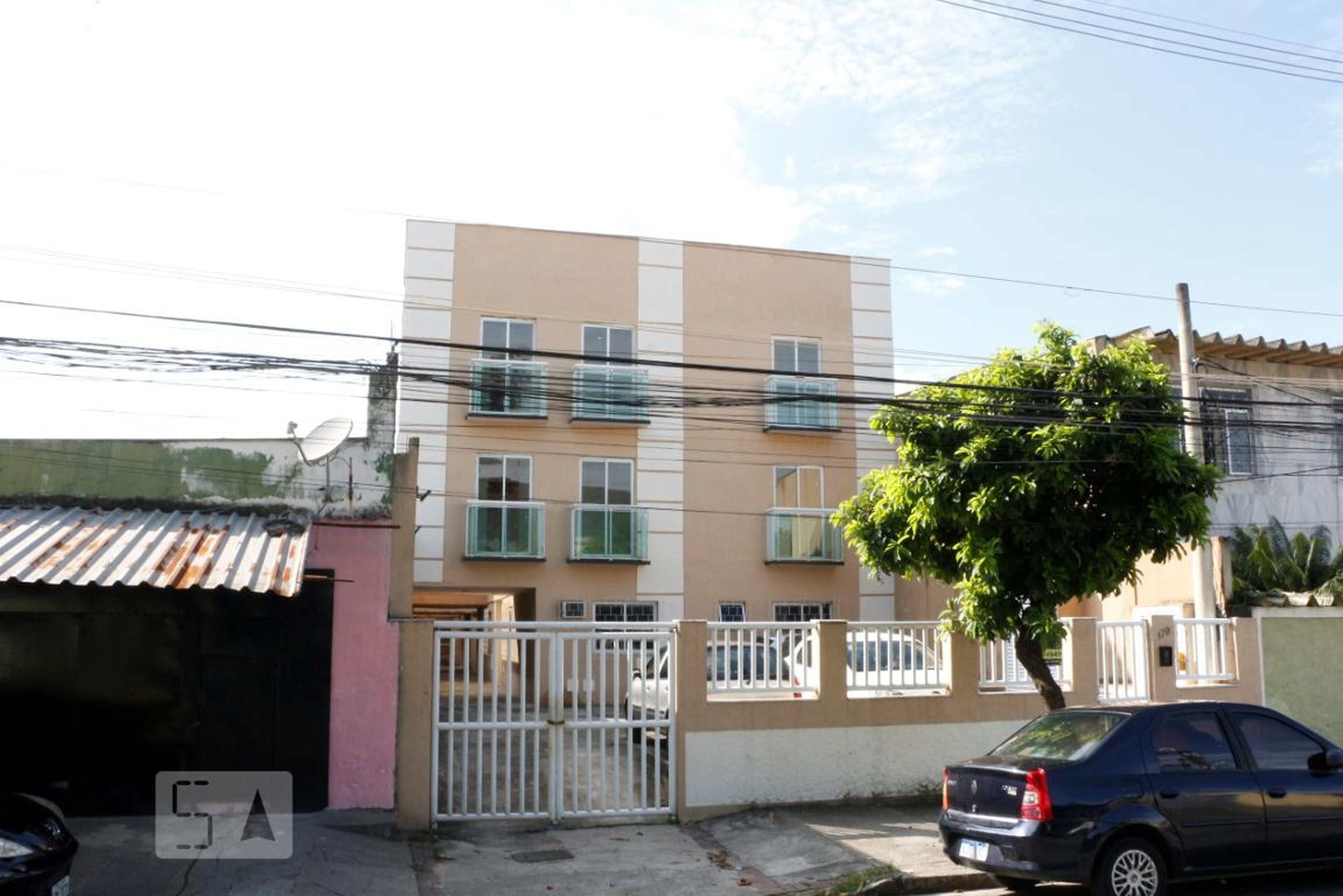 Fachada Condomínio em Rua Felício, 170