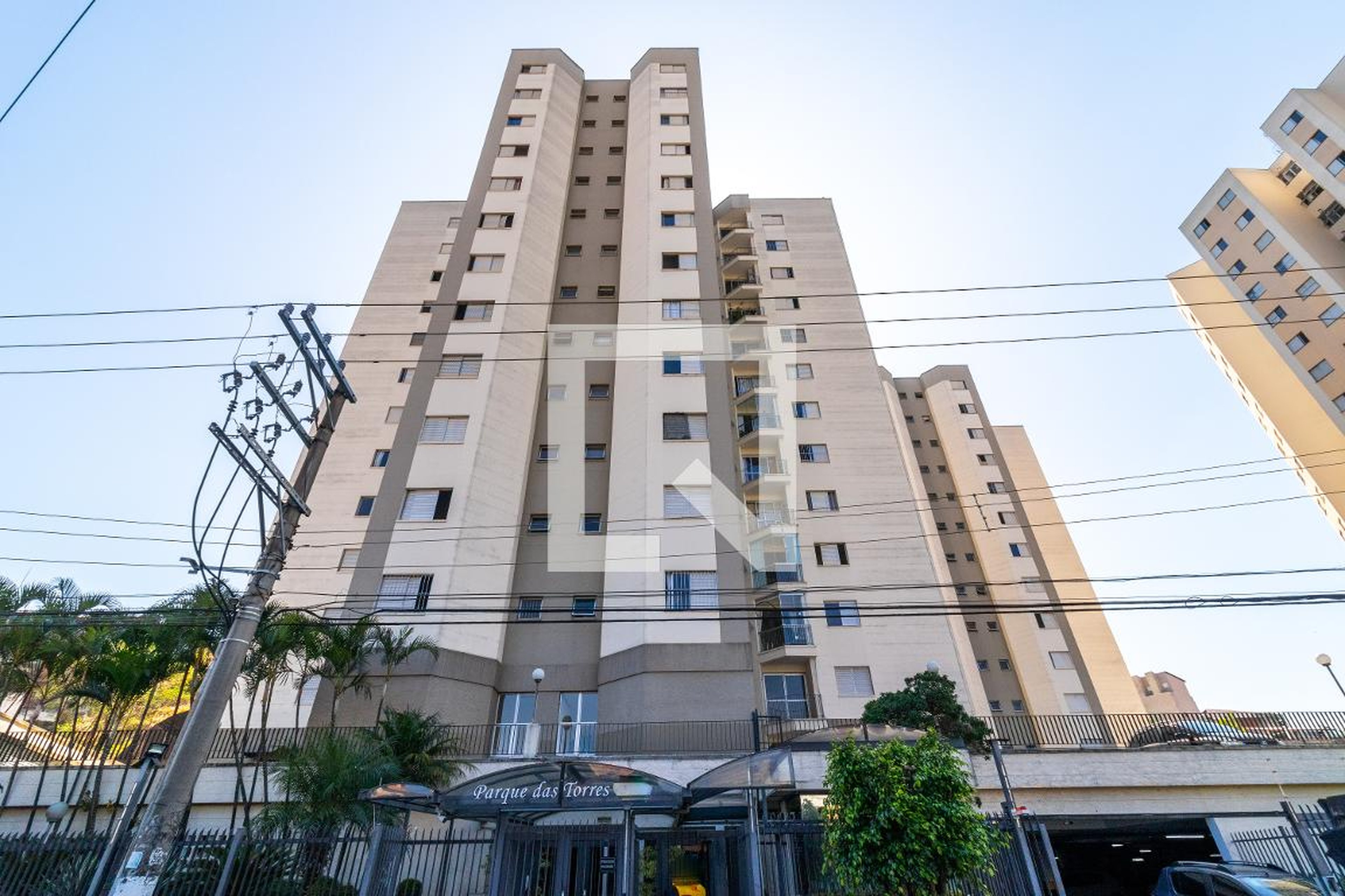 Fachada do Condomínio Condomínio Parque das Torres