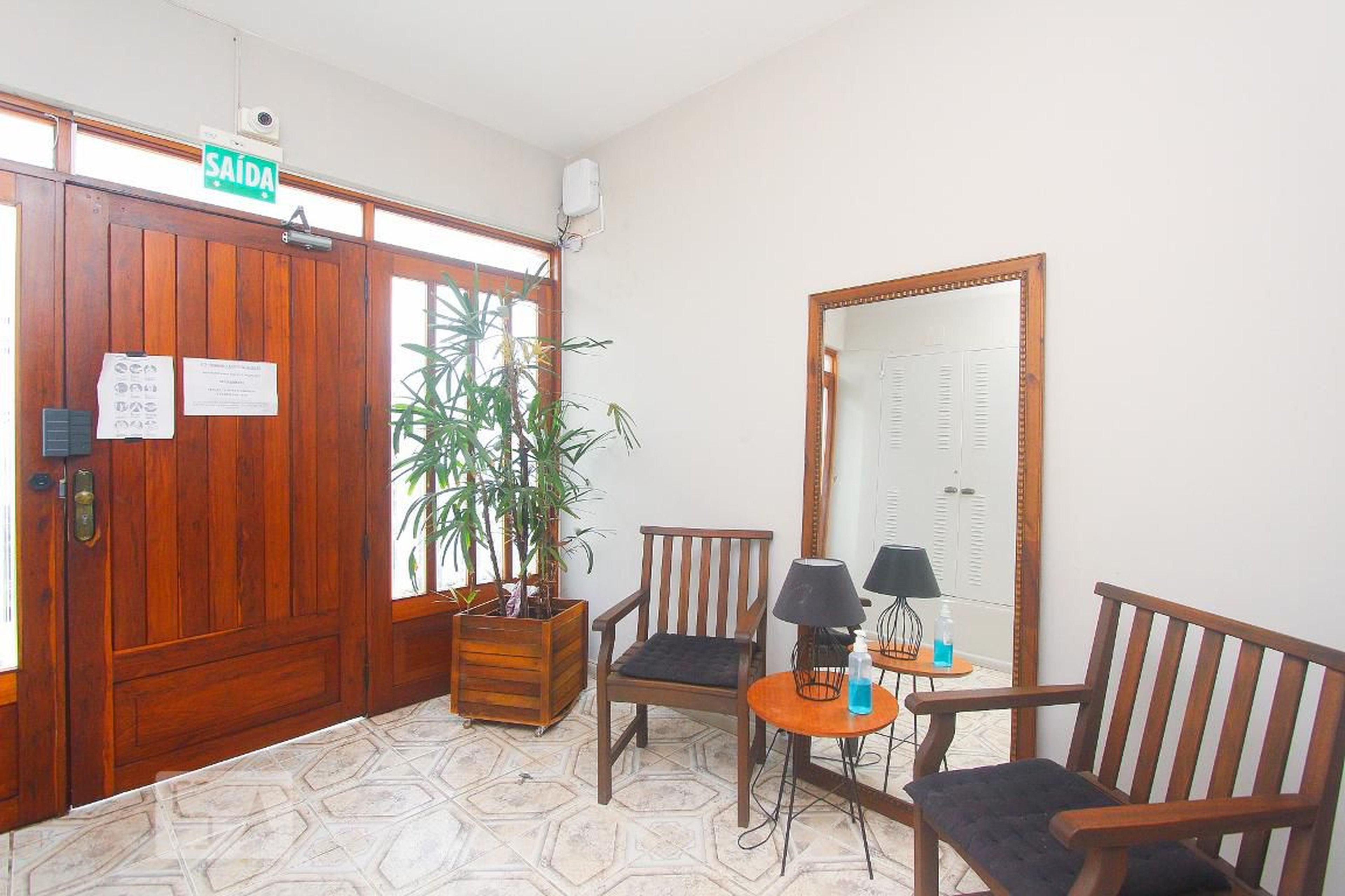 HALL - Edifício Adelio