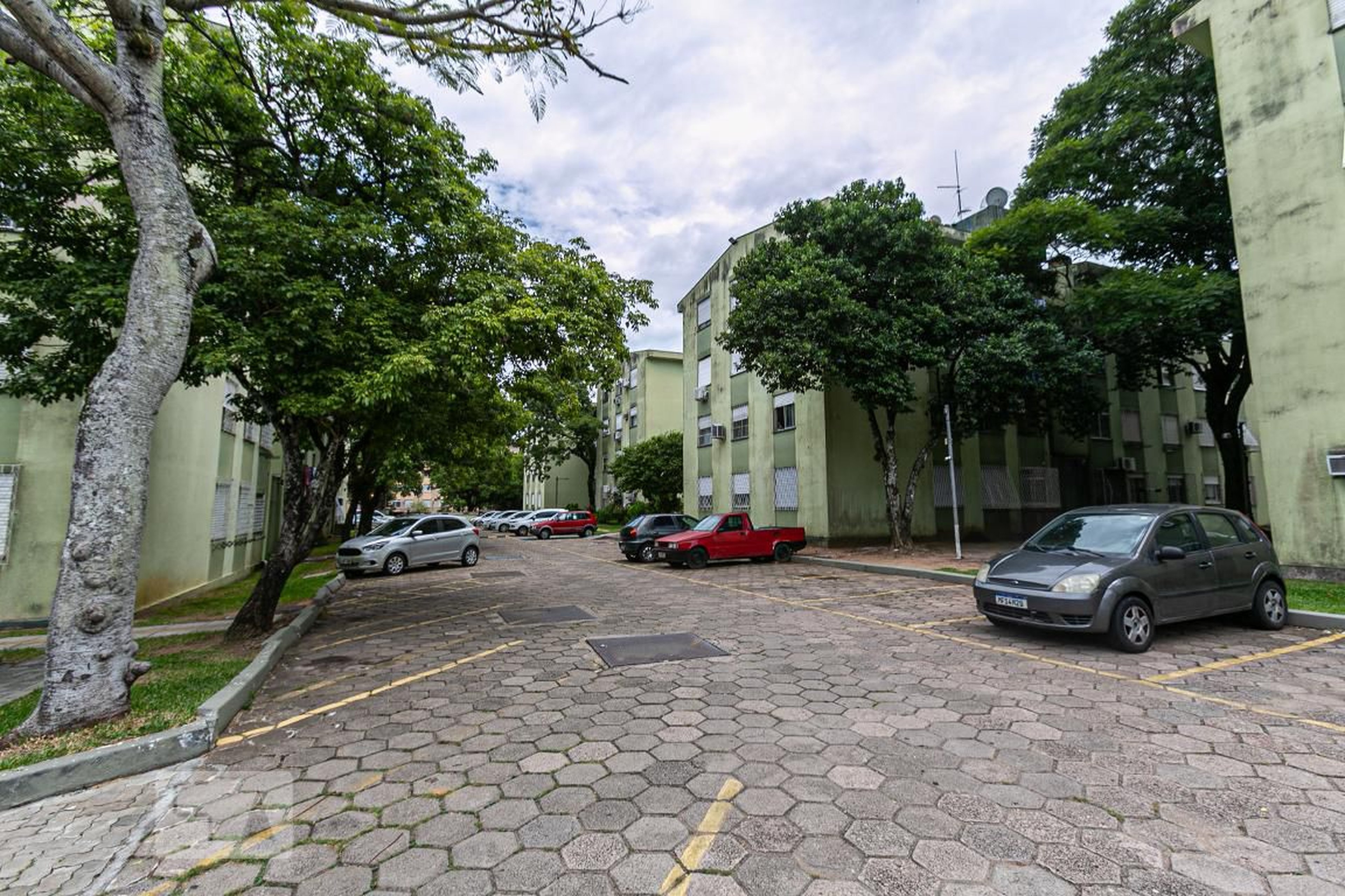 Estacionamento - Residencial Jardim Salomoni
