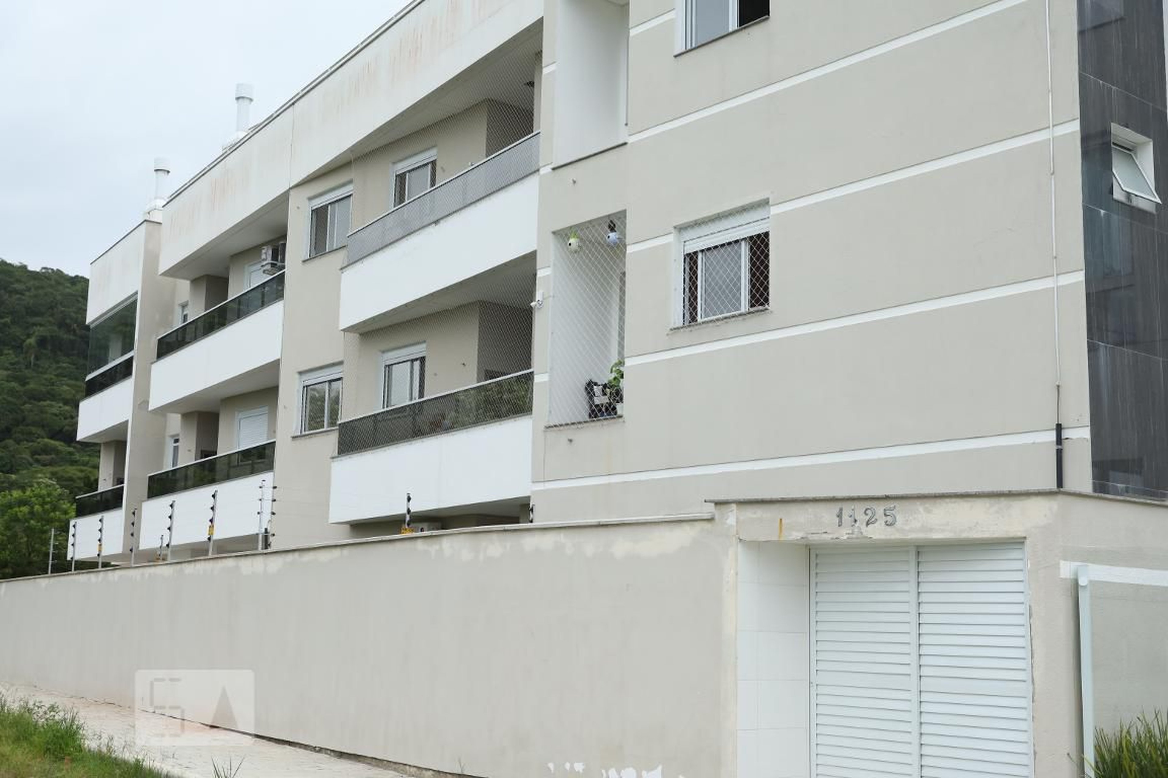 Fachada Condomínio Internacional Residence