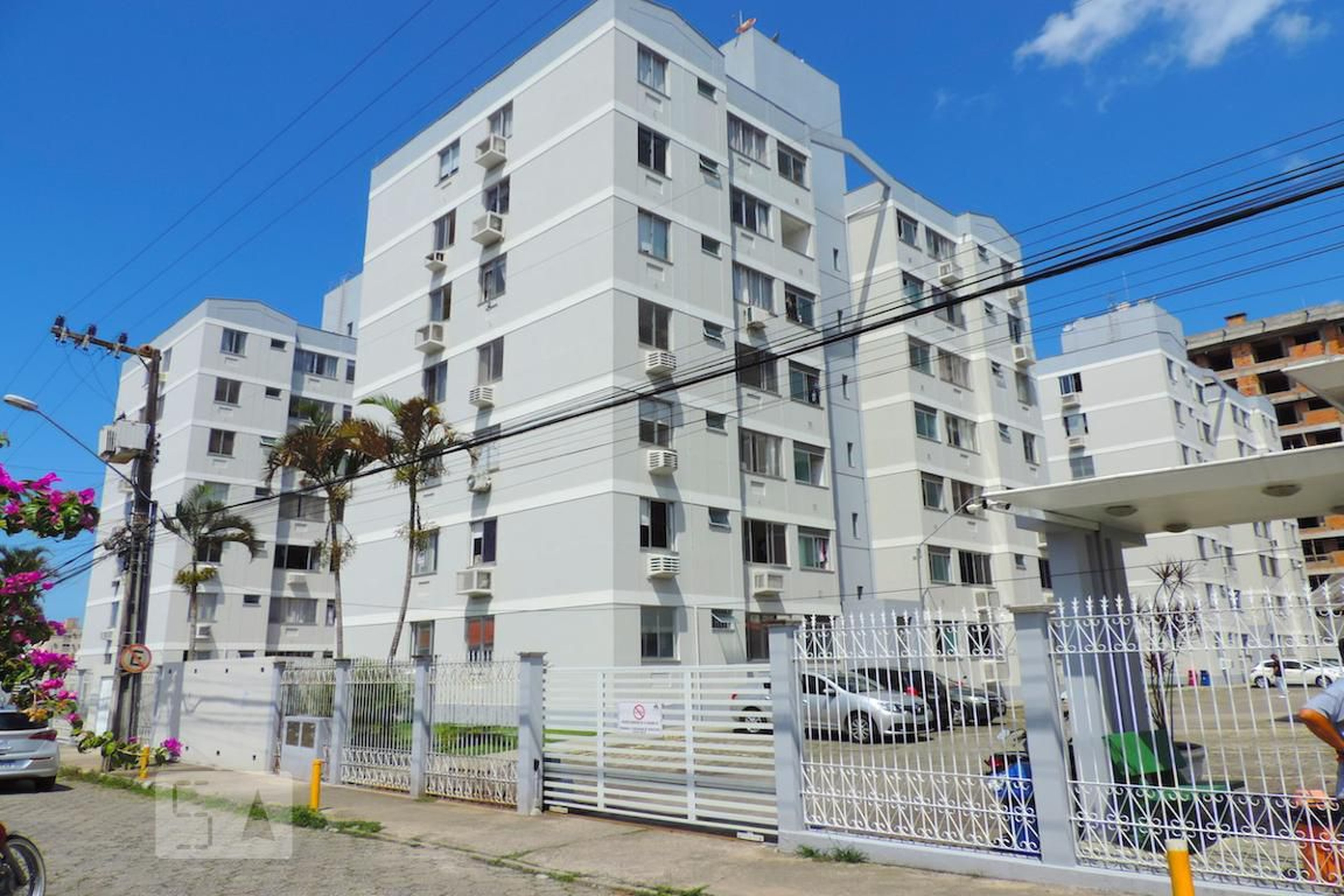 Fachada Residencial Avenida das Torres
