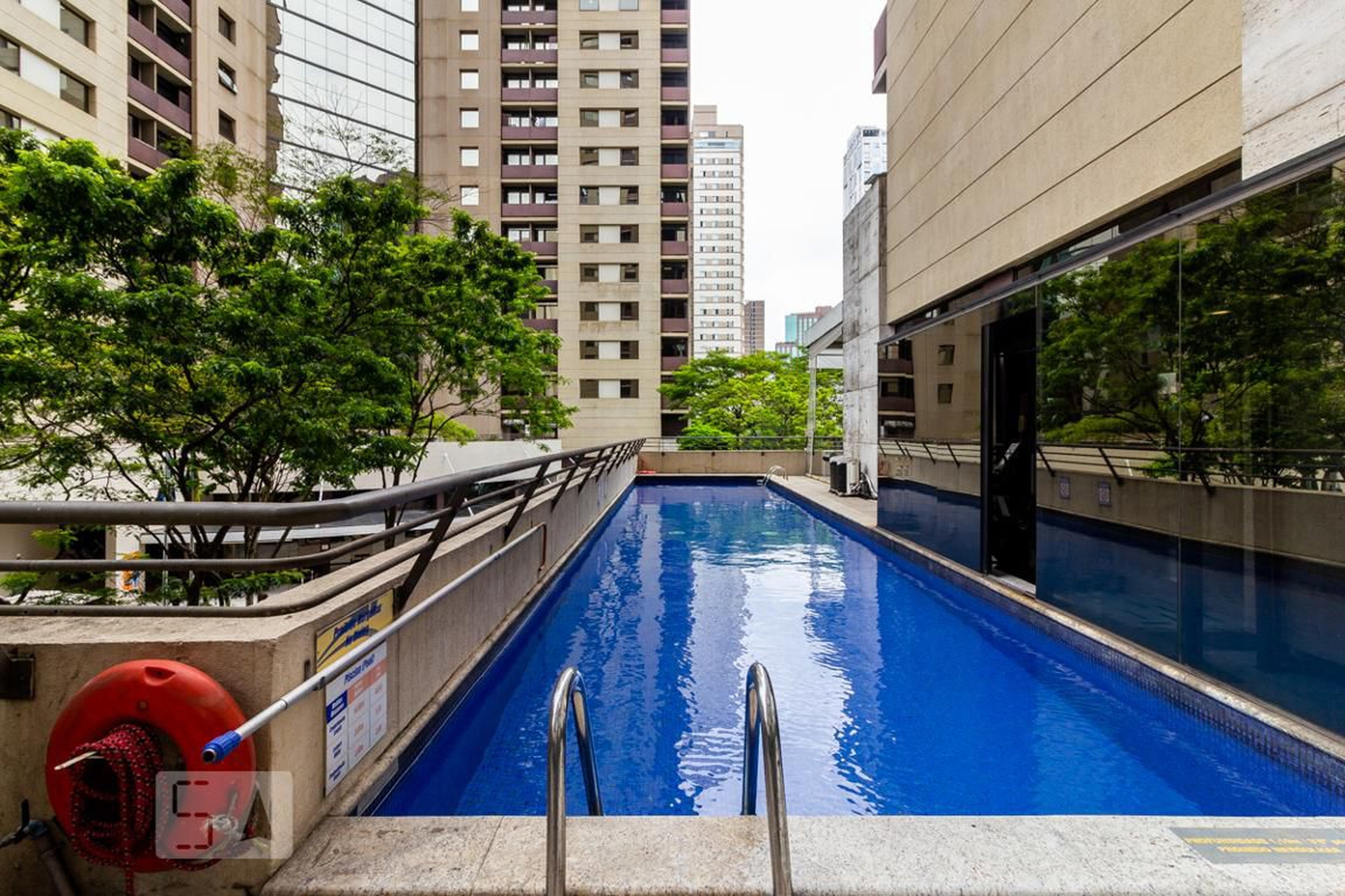 Piscina - Staybridge Suítes São Paulo