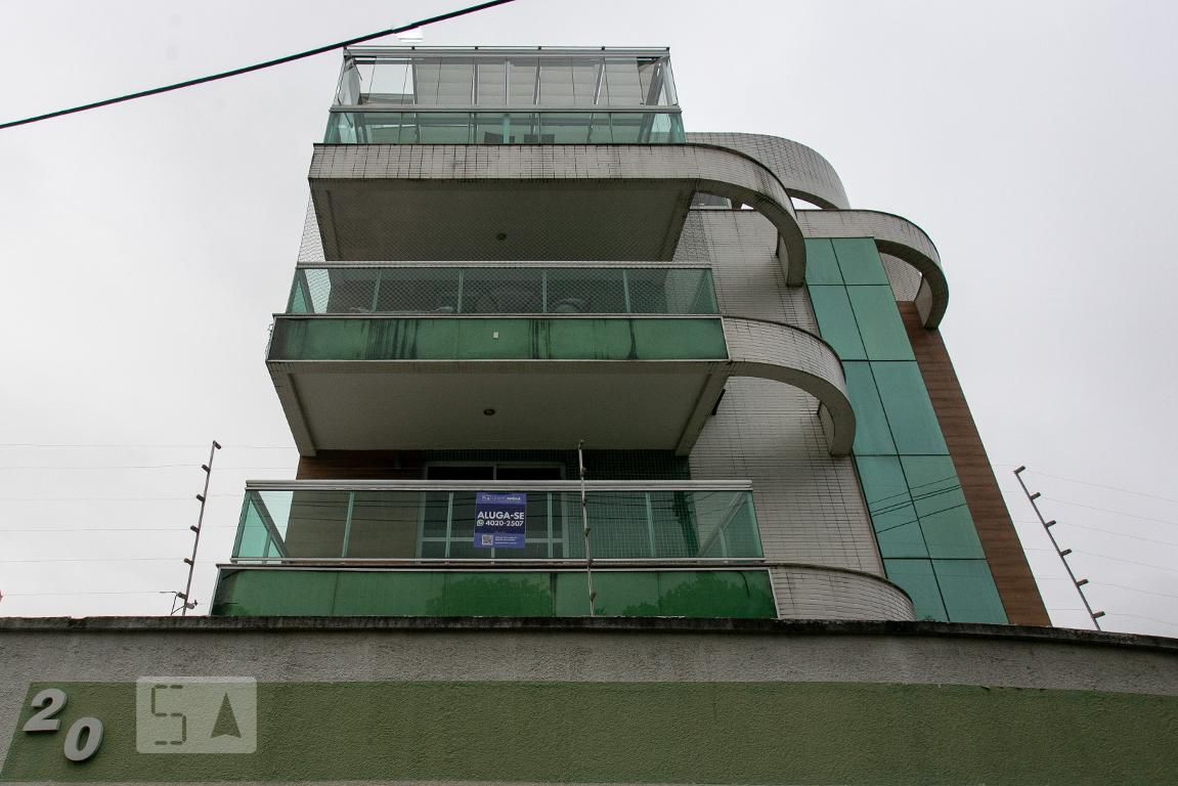 Fachada Condomínio em Rua Malba Tahan, 20