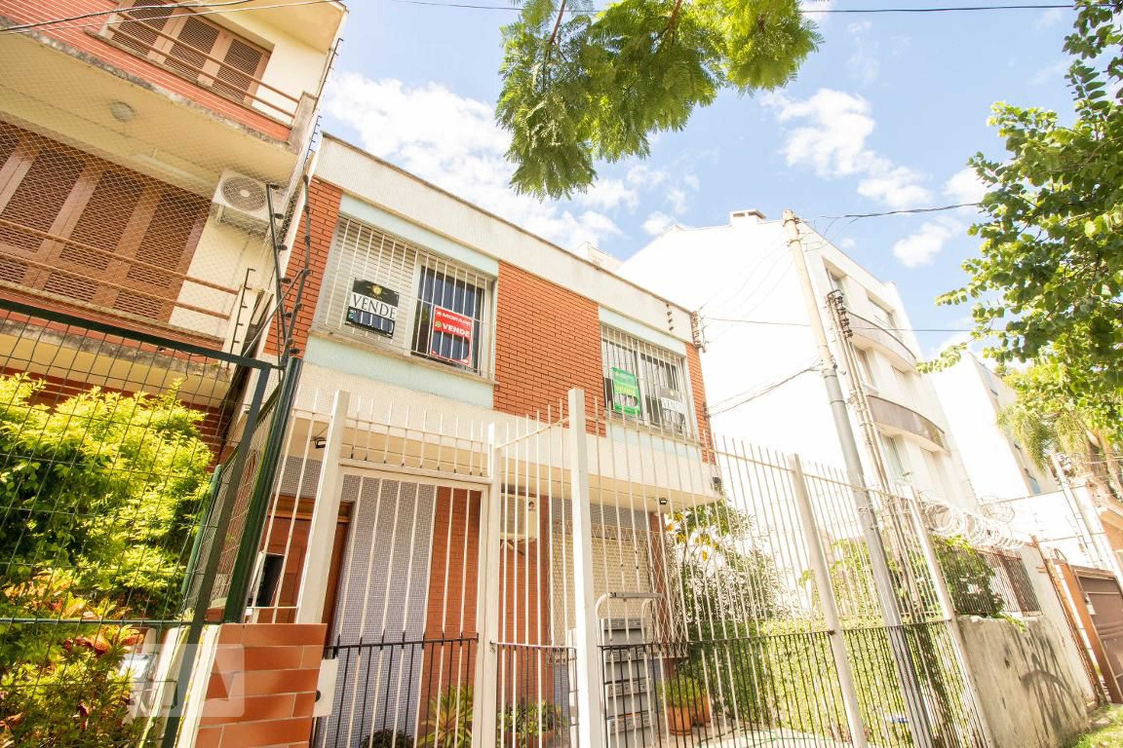 Fachada Condomínio em Rua Casemiro de Abreu, 188