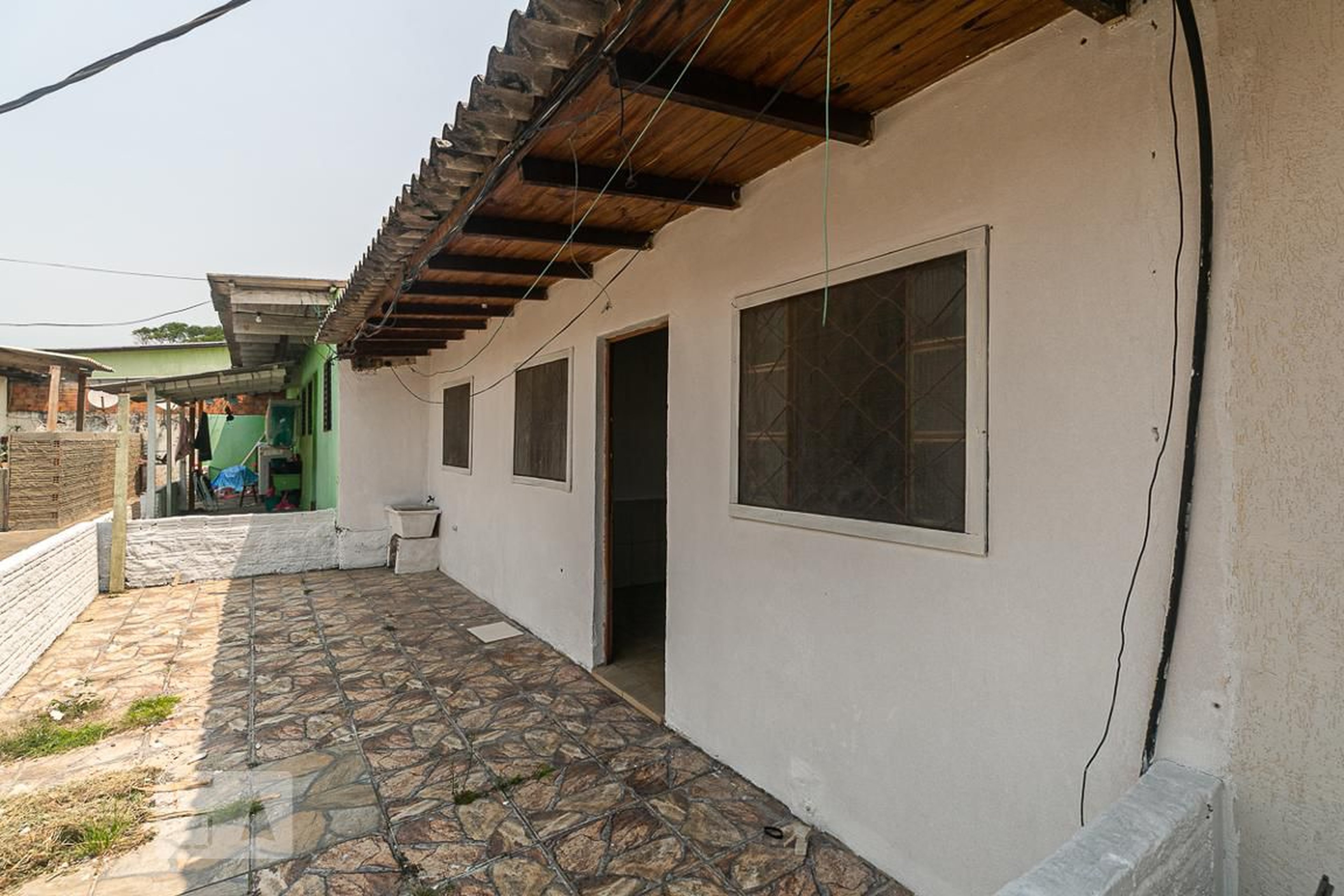 Fachada Condomínio em Rua Álvaro Pedro da Rosa, 681