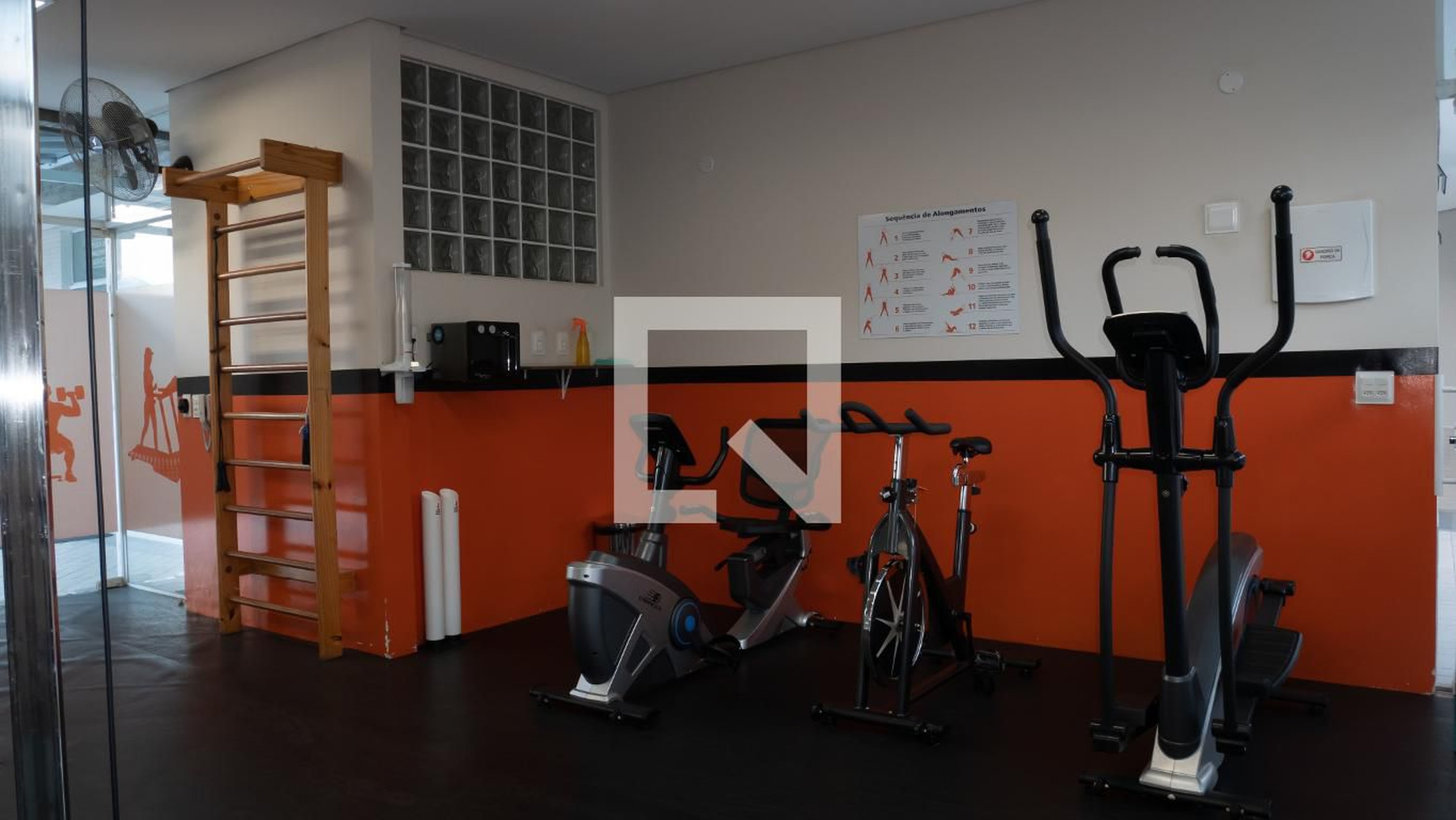 Academia - Maison Classic