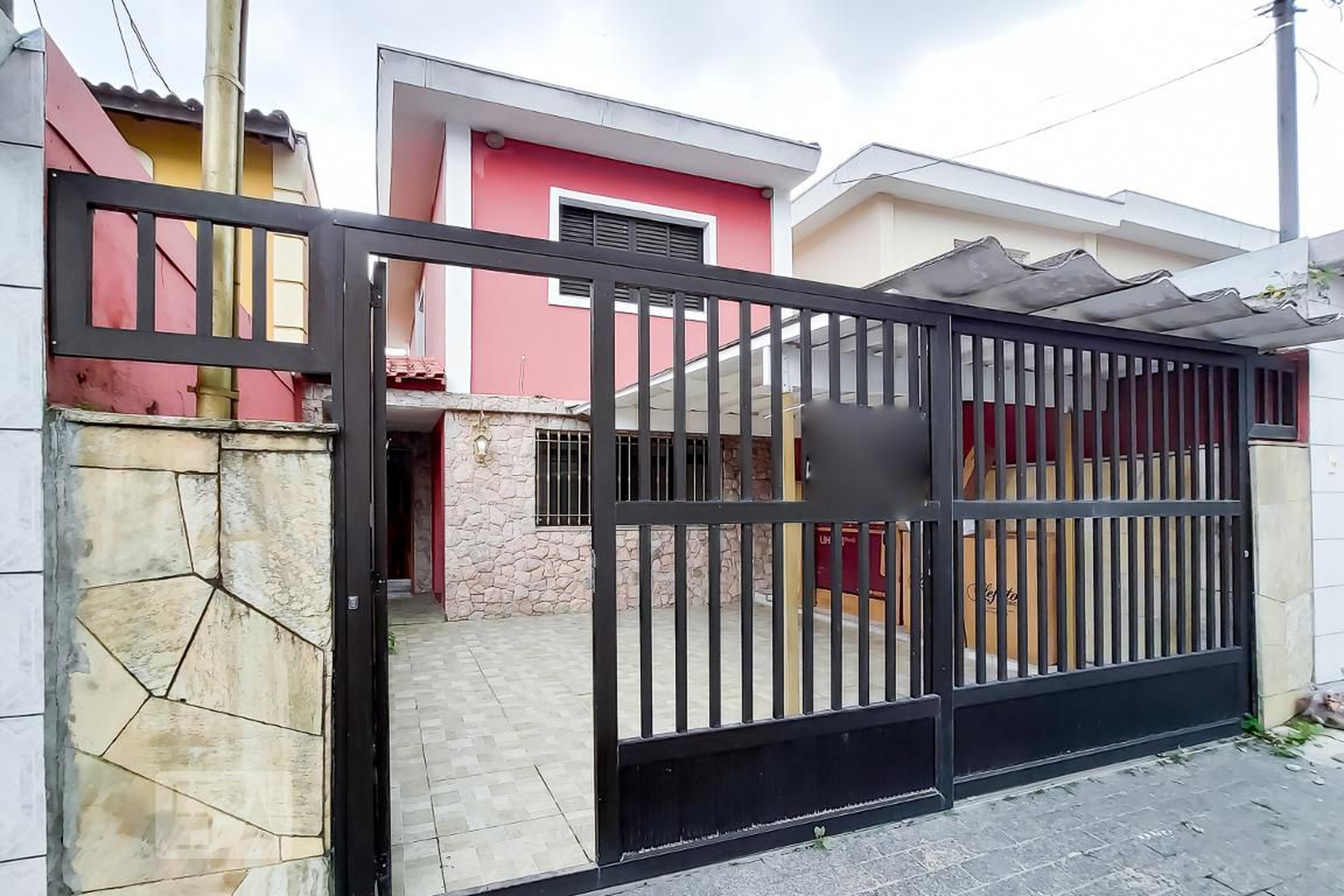 Fachada Condomínio em Rua Carolus-Duran, 89