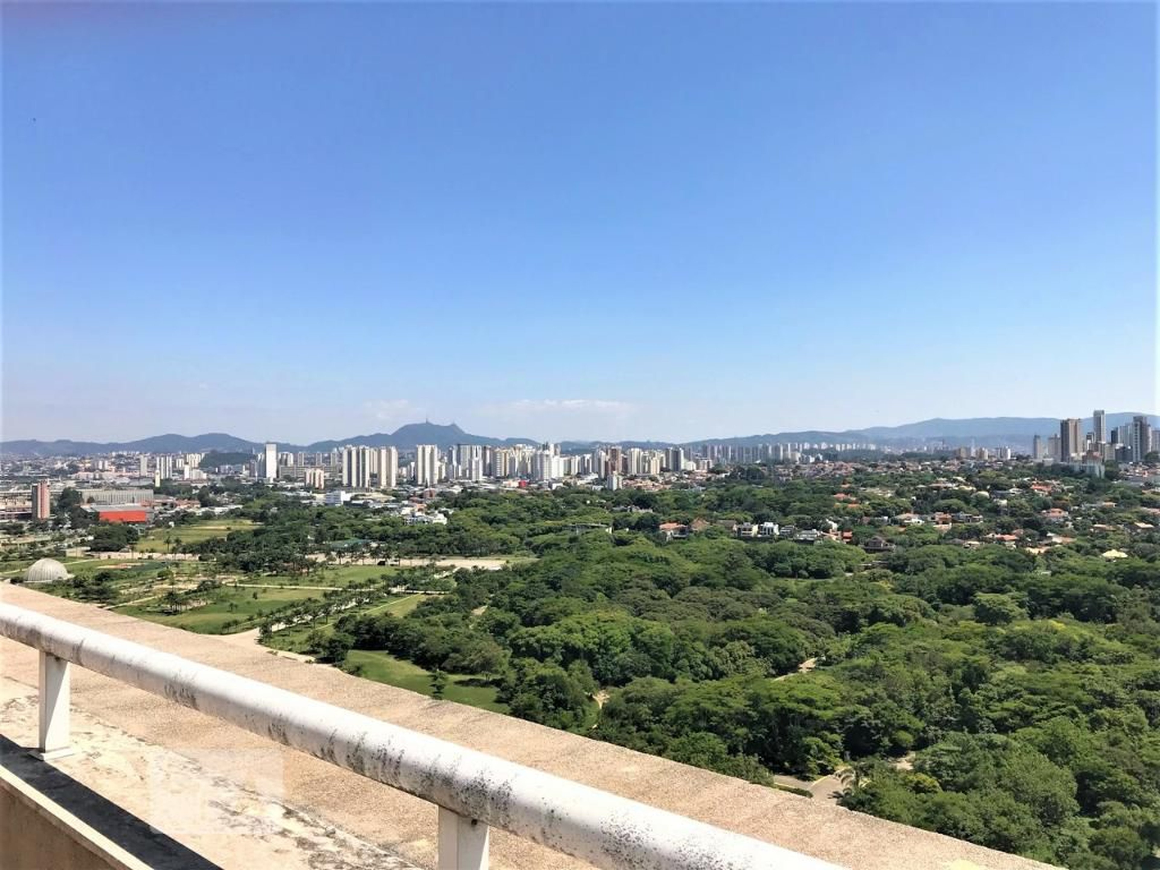 Área Externa Condomínio em Praça das Nações Unidas, 4797