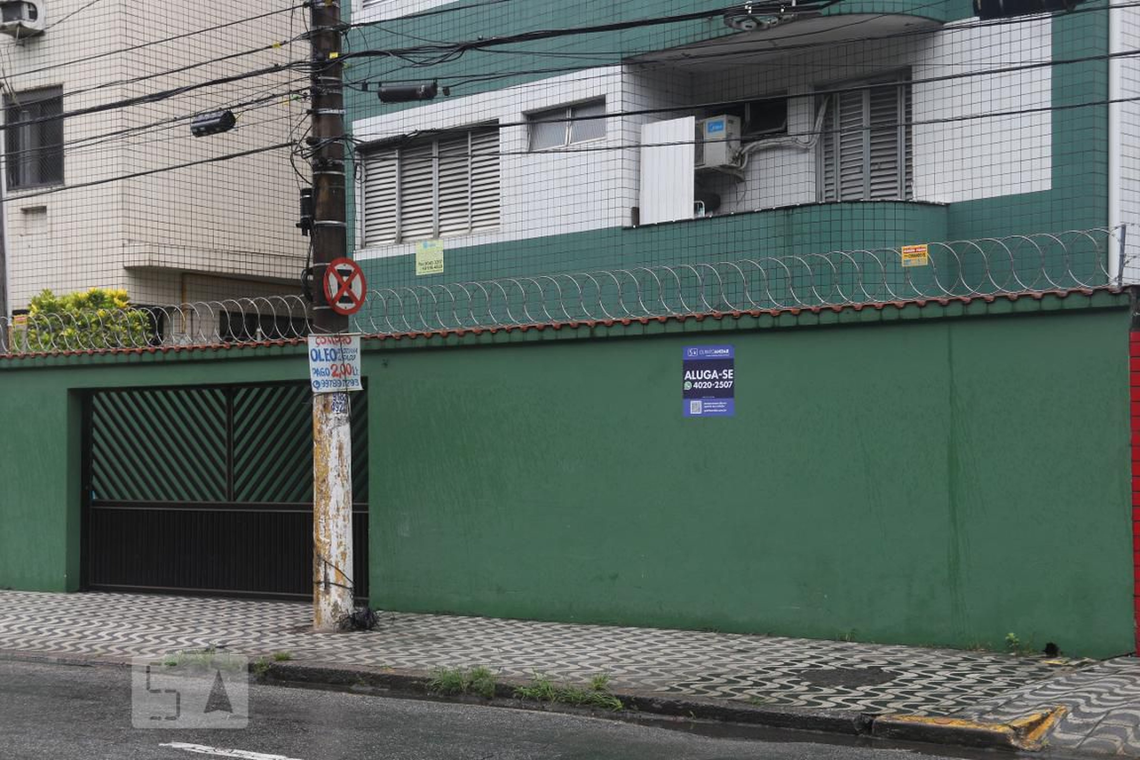 Fachada do Prédio Condomínio em Rua Coronel Pinto Novaes, 107