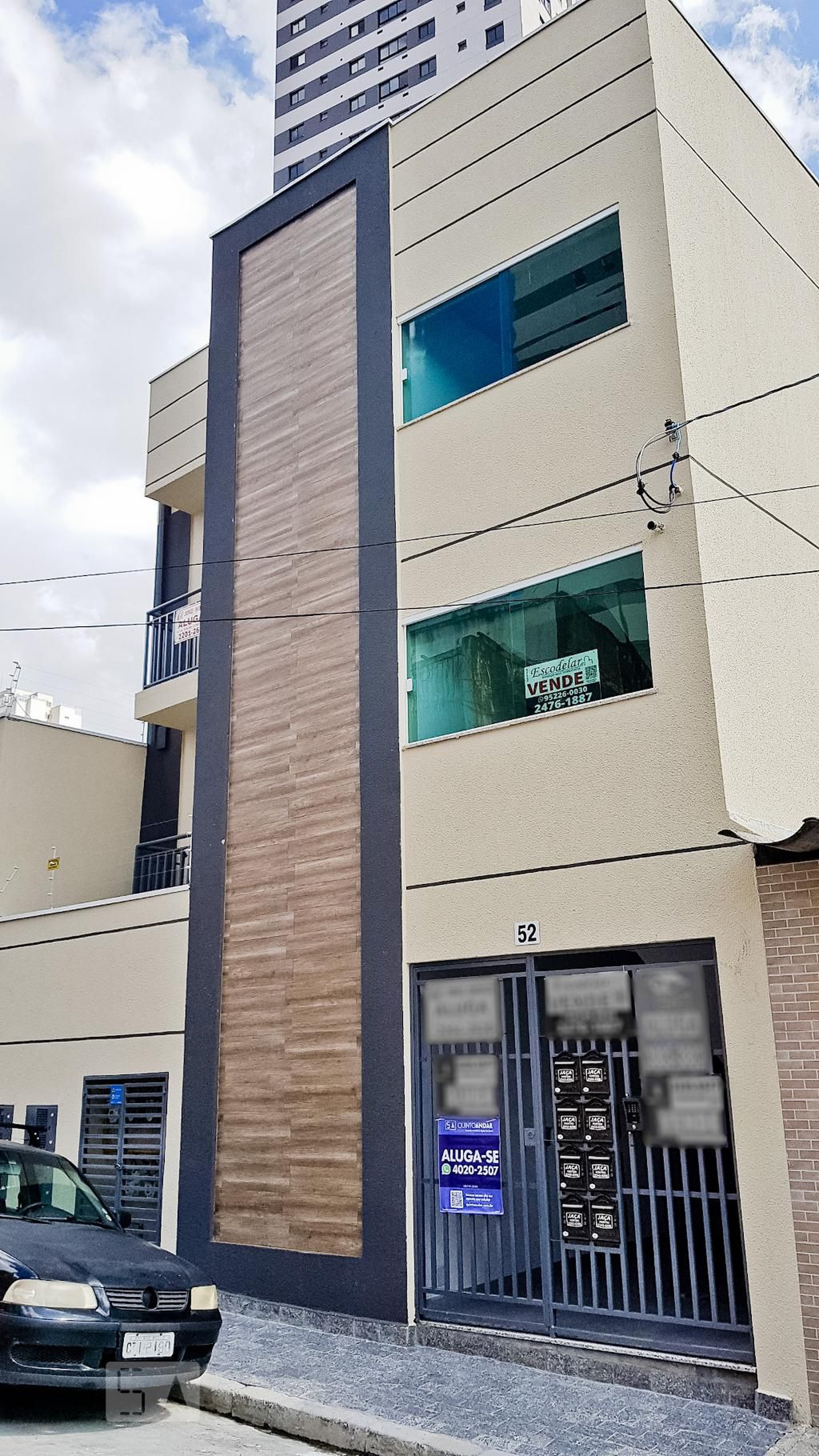 Fachada Condomínio em Rua Hebe, 52