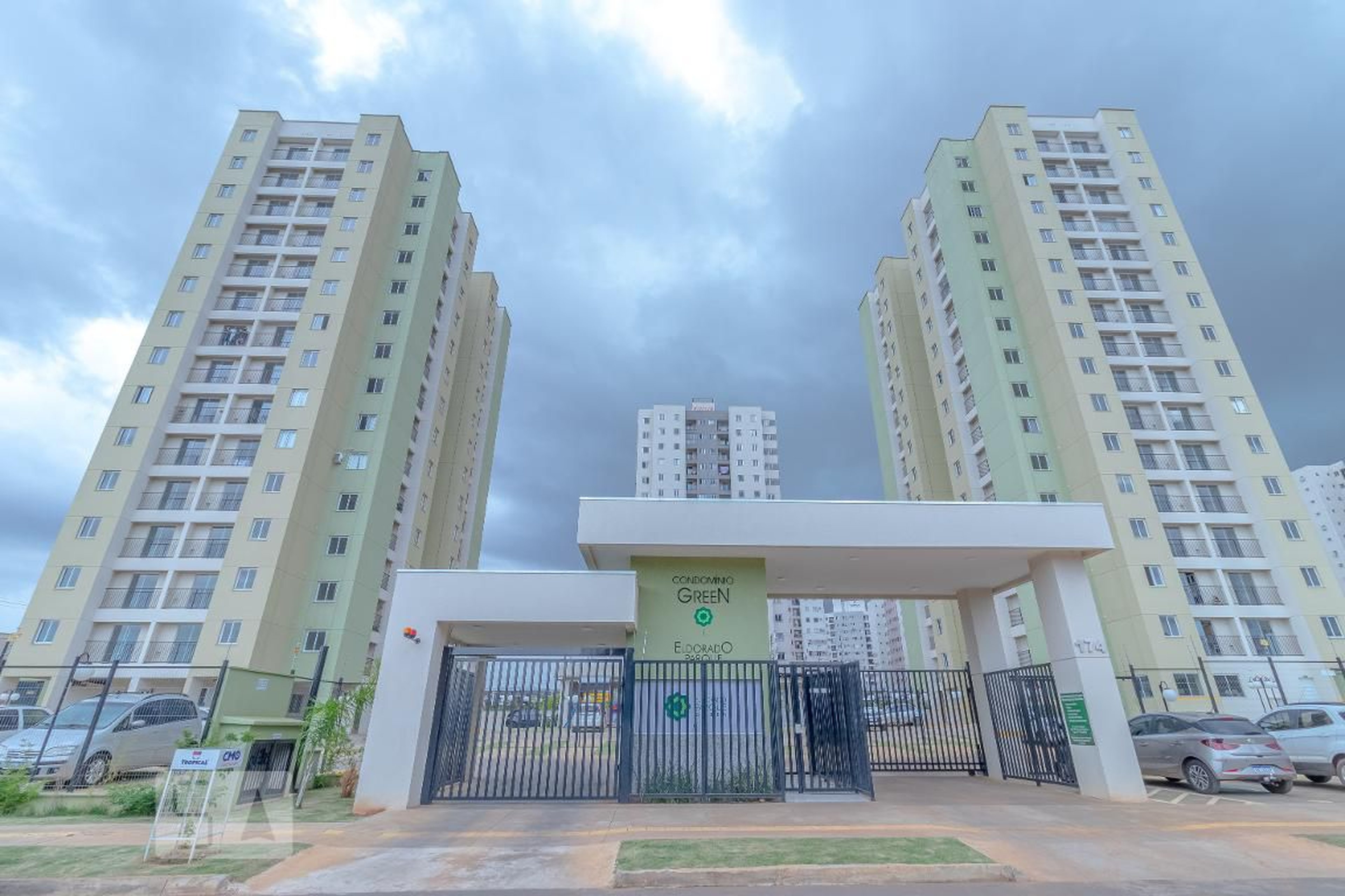 Fachada do Condomínio Condomínio Green Eldorado Park