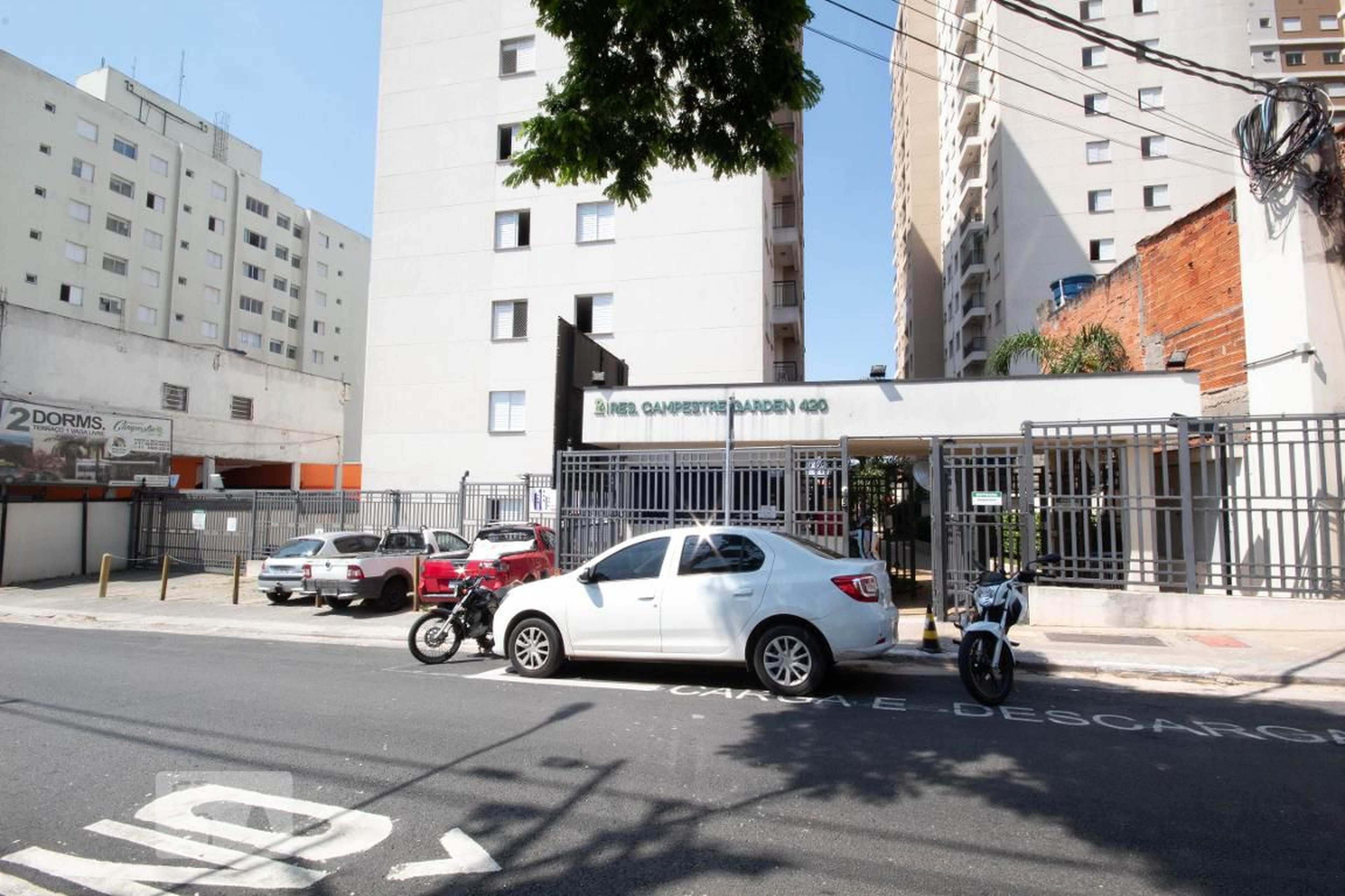 Fachada Condomínio em Rua Achiles Beline, 320