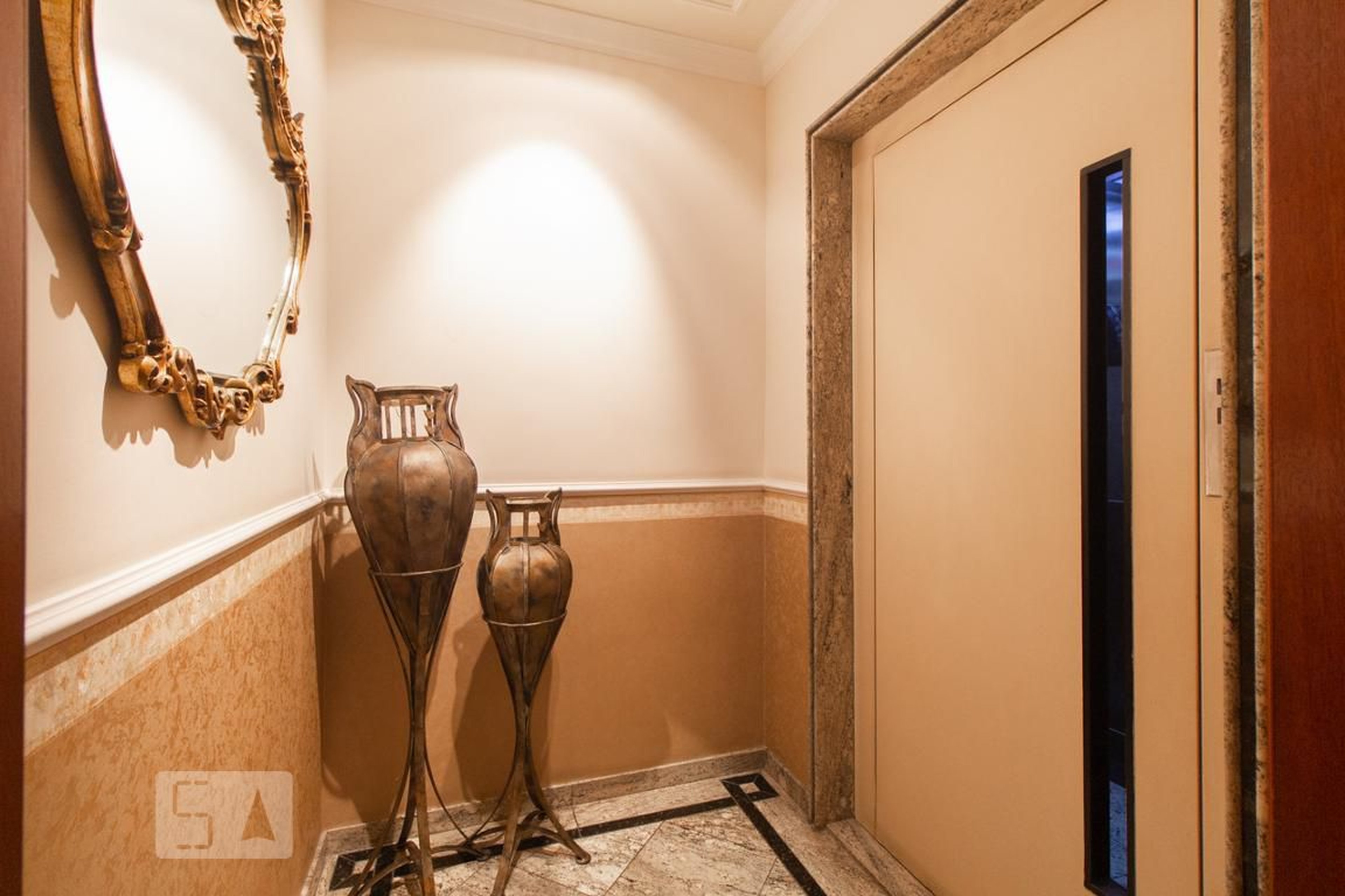 Hall de entrada - Ravnas