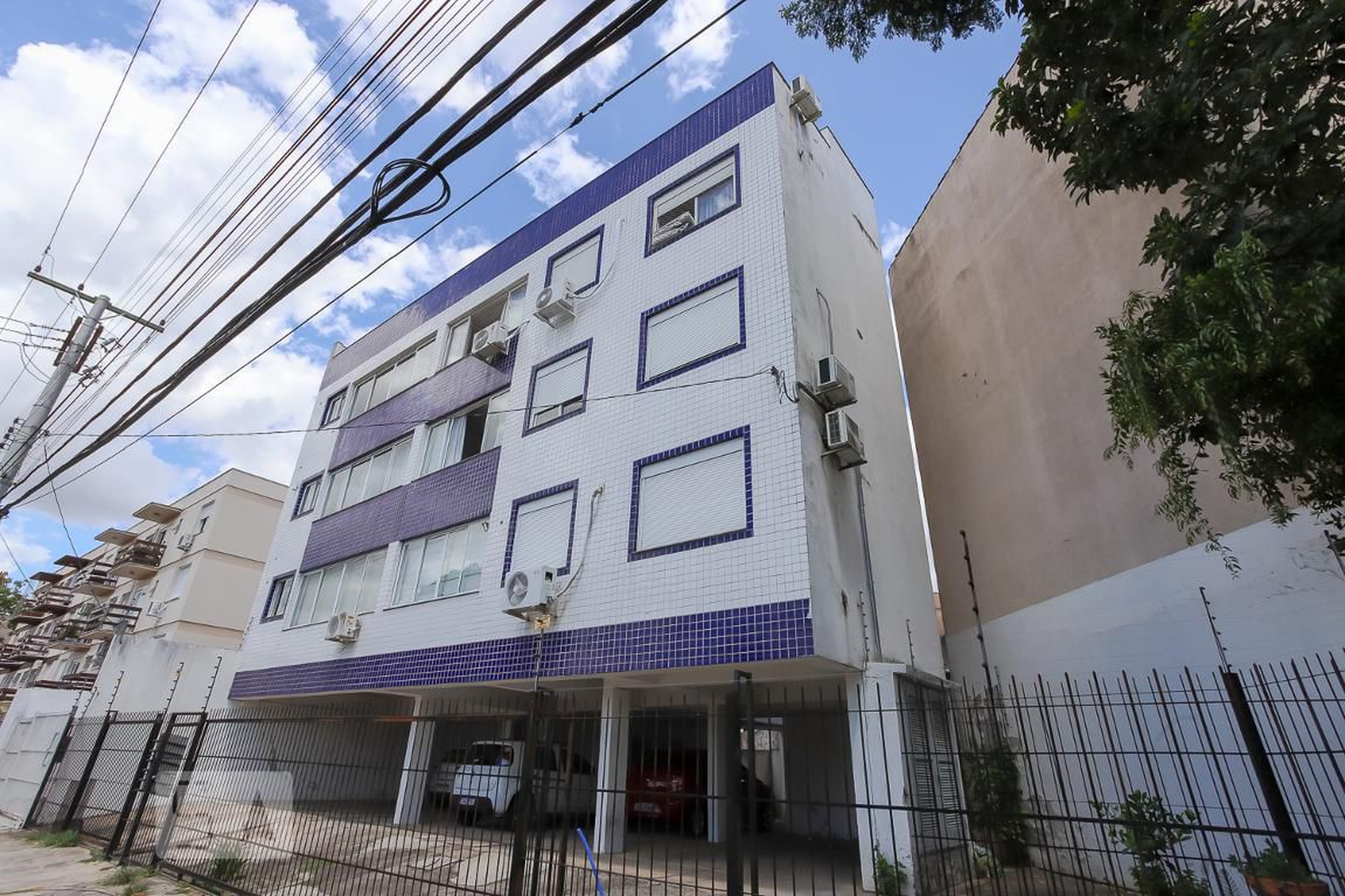 Fachada do Prédio Condomínio em Rua Visconde de Pelotas, 77