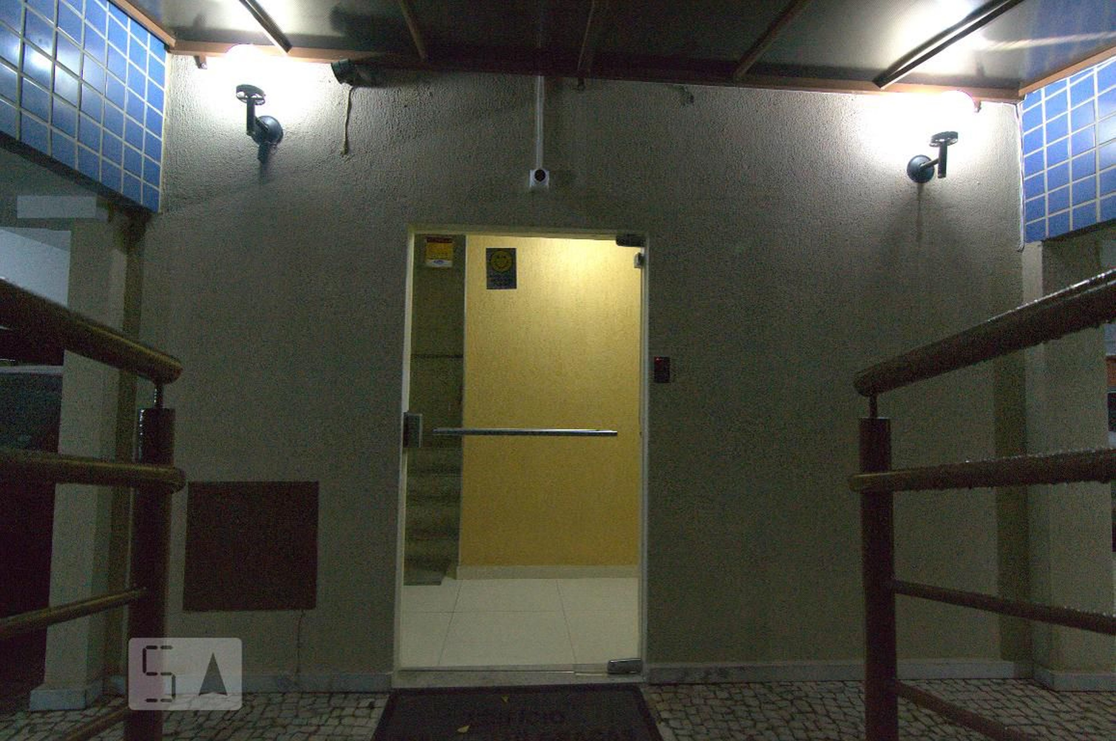 Hall de Entrada - Edifício Maria das Graças Lacerda Lemos