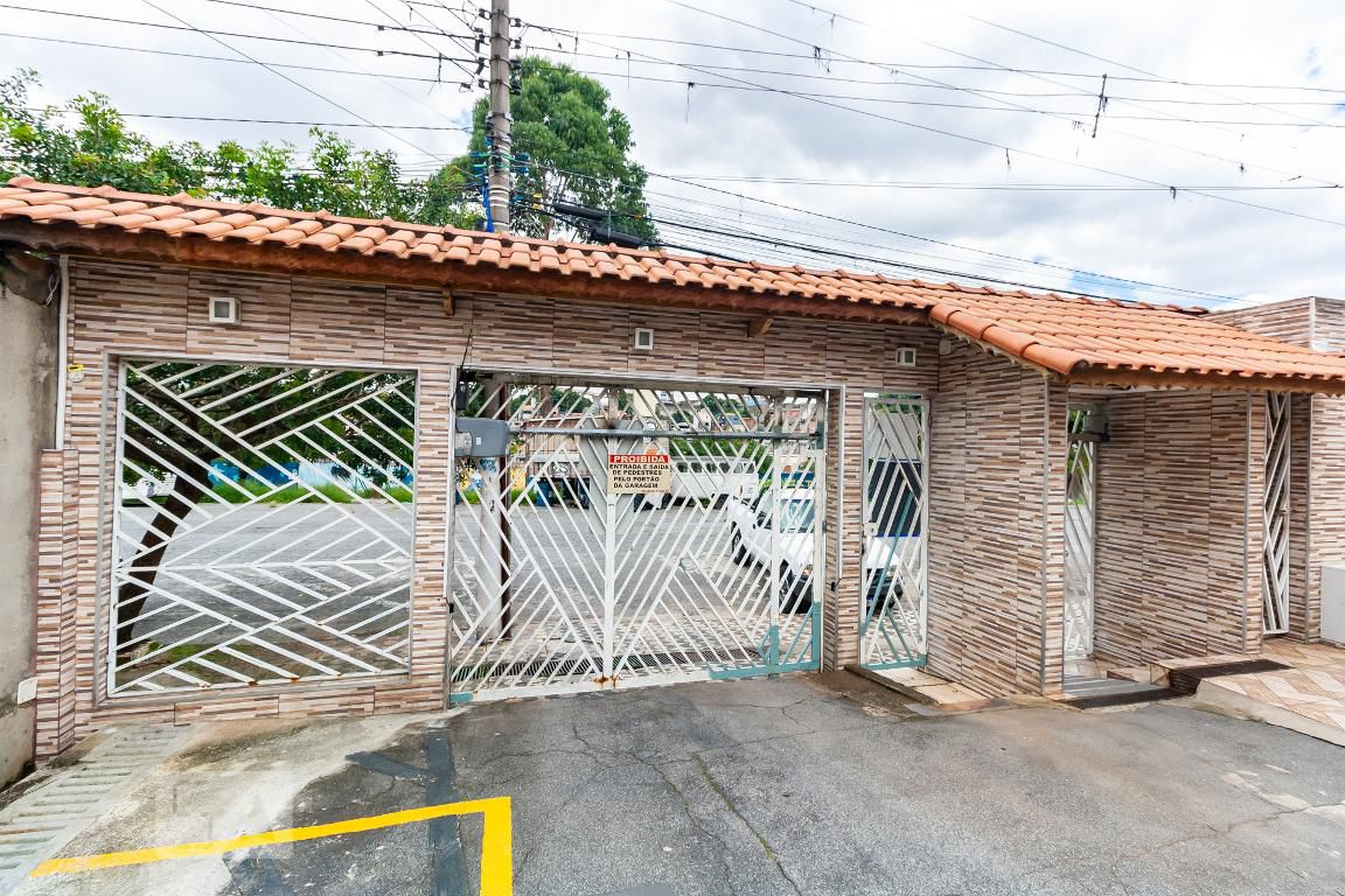 Área Externa - Praia de Candeias I