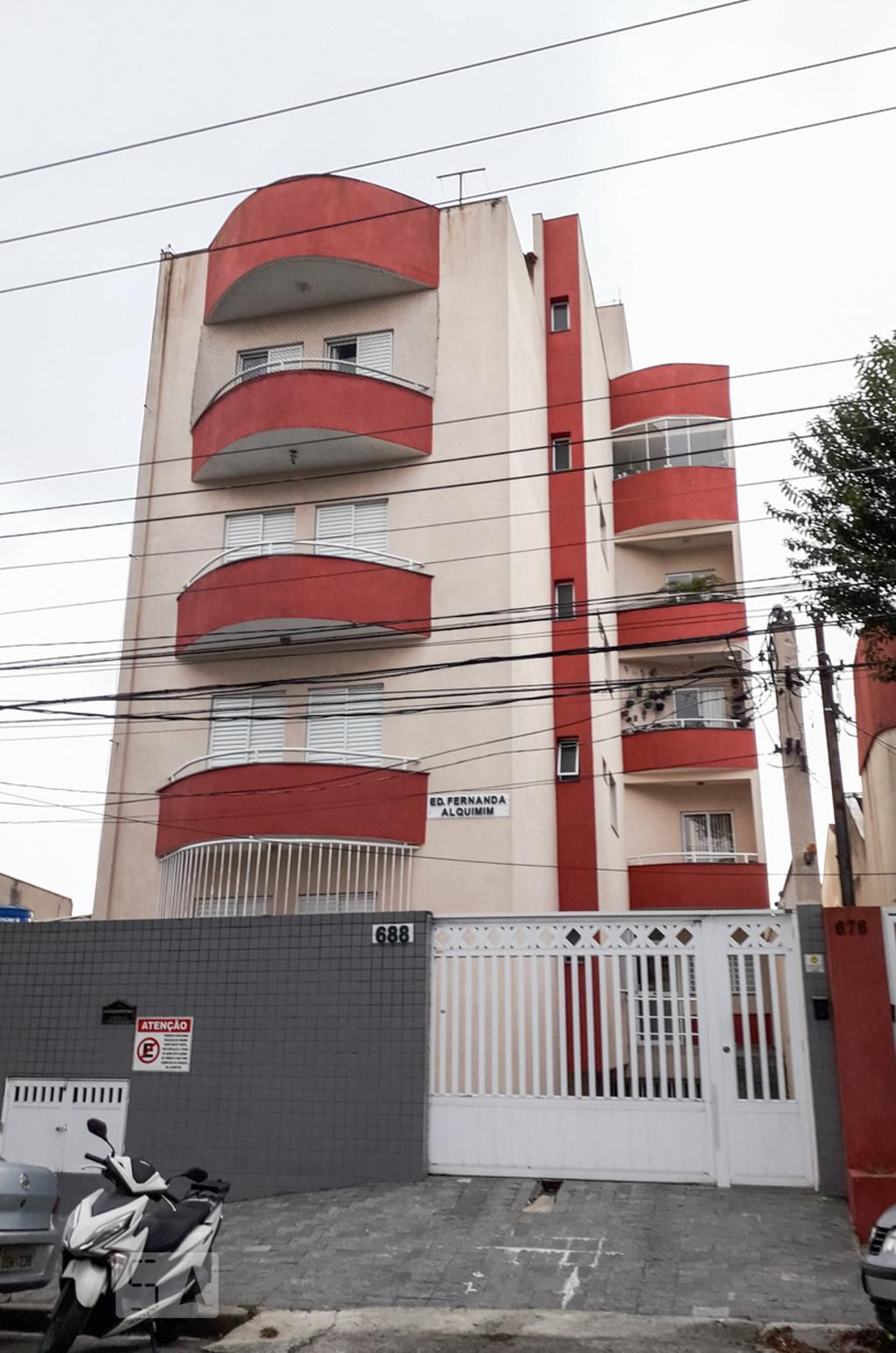 Fachada Edifício Fernanda Alquimim