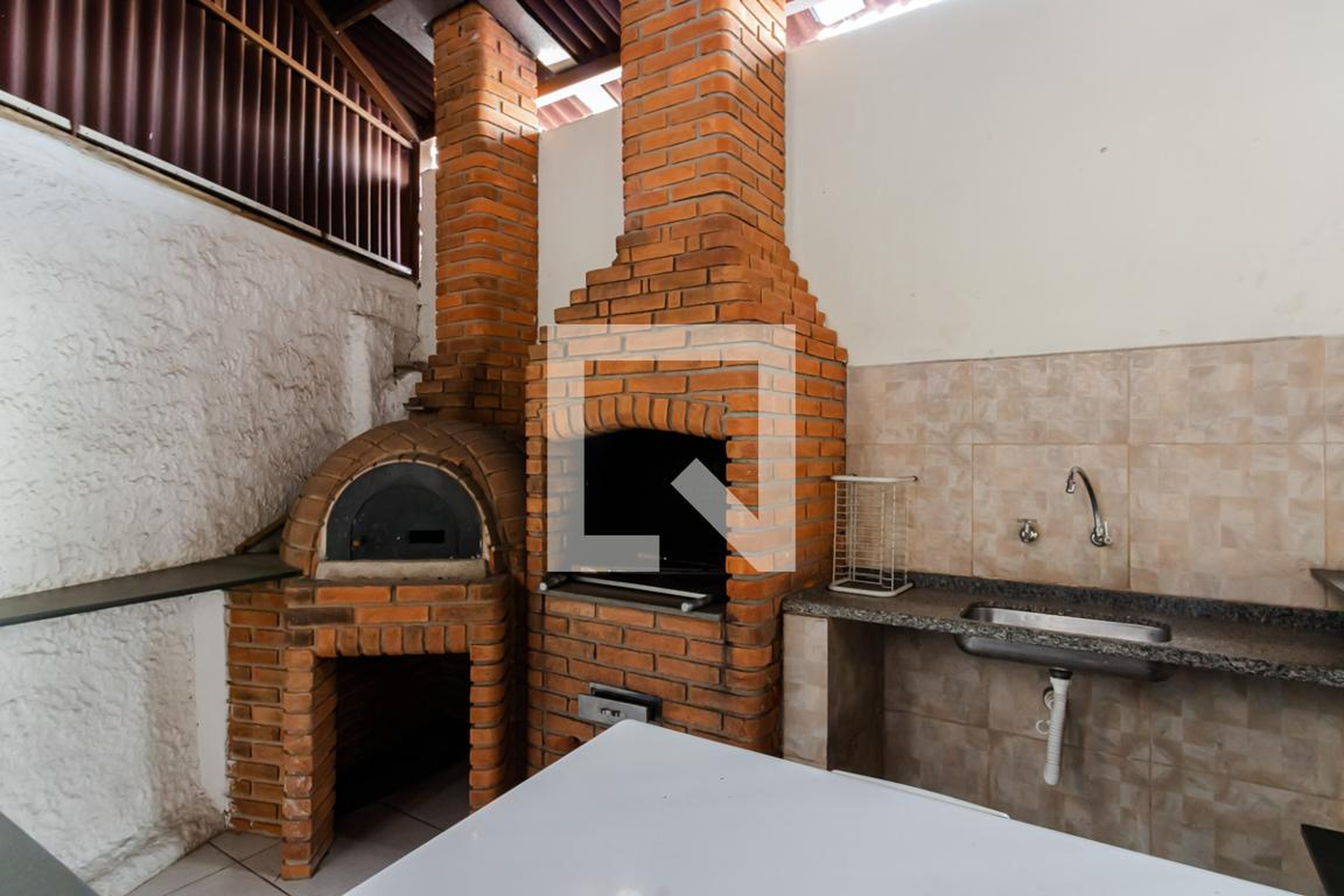 Churrasqueira - Conjunto Residencial Vila Monumento