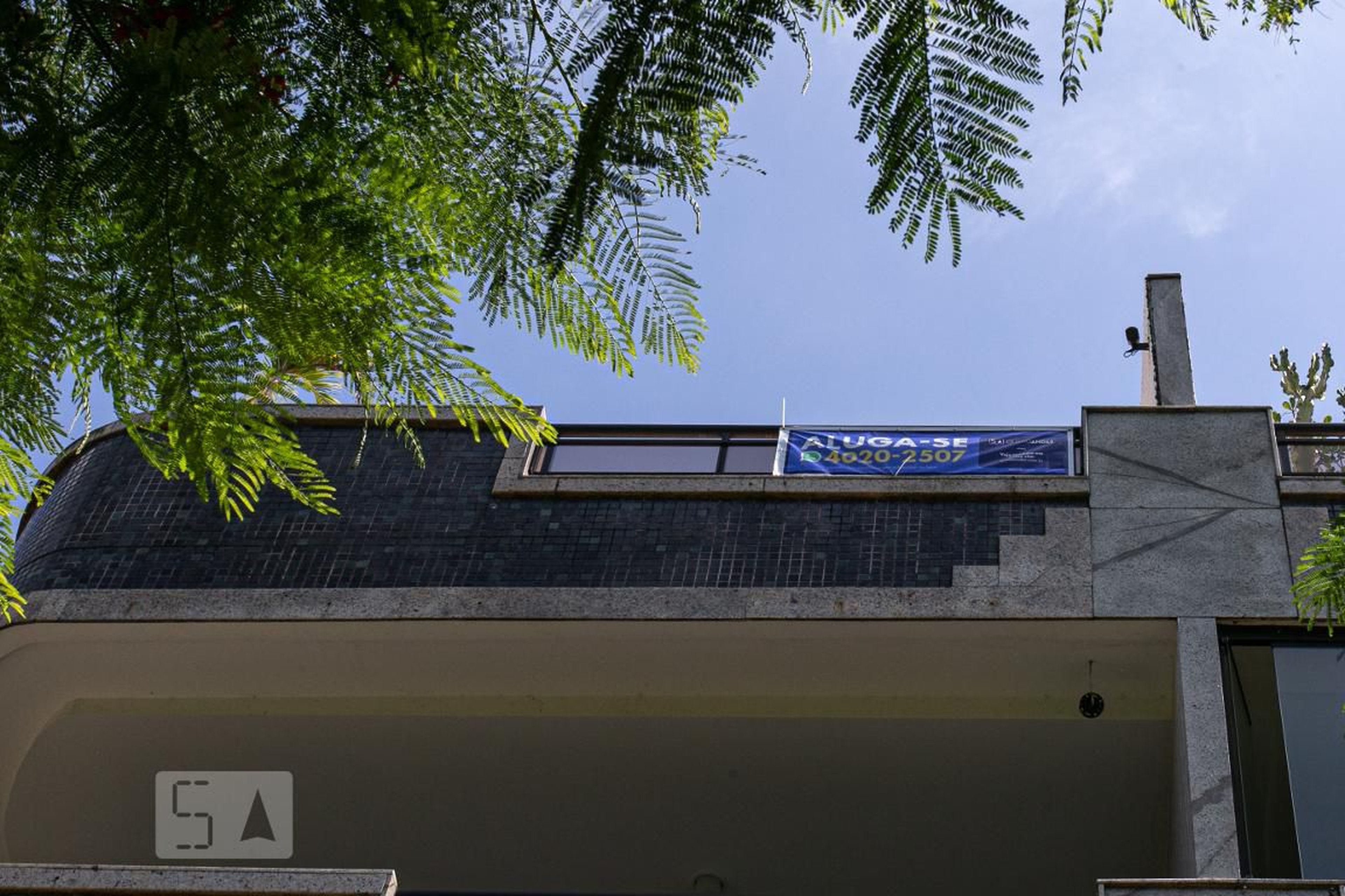 Fachada Edifício Nimes