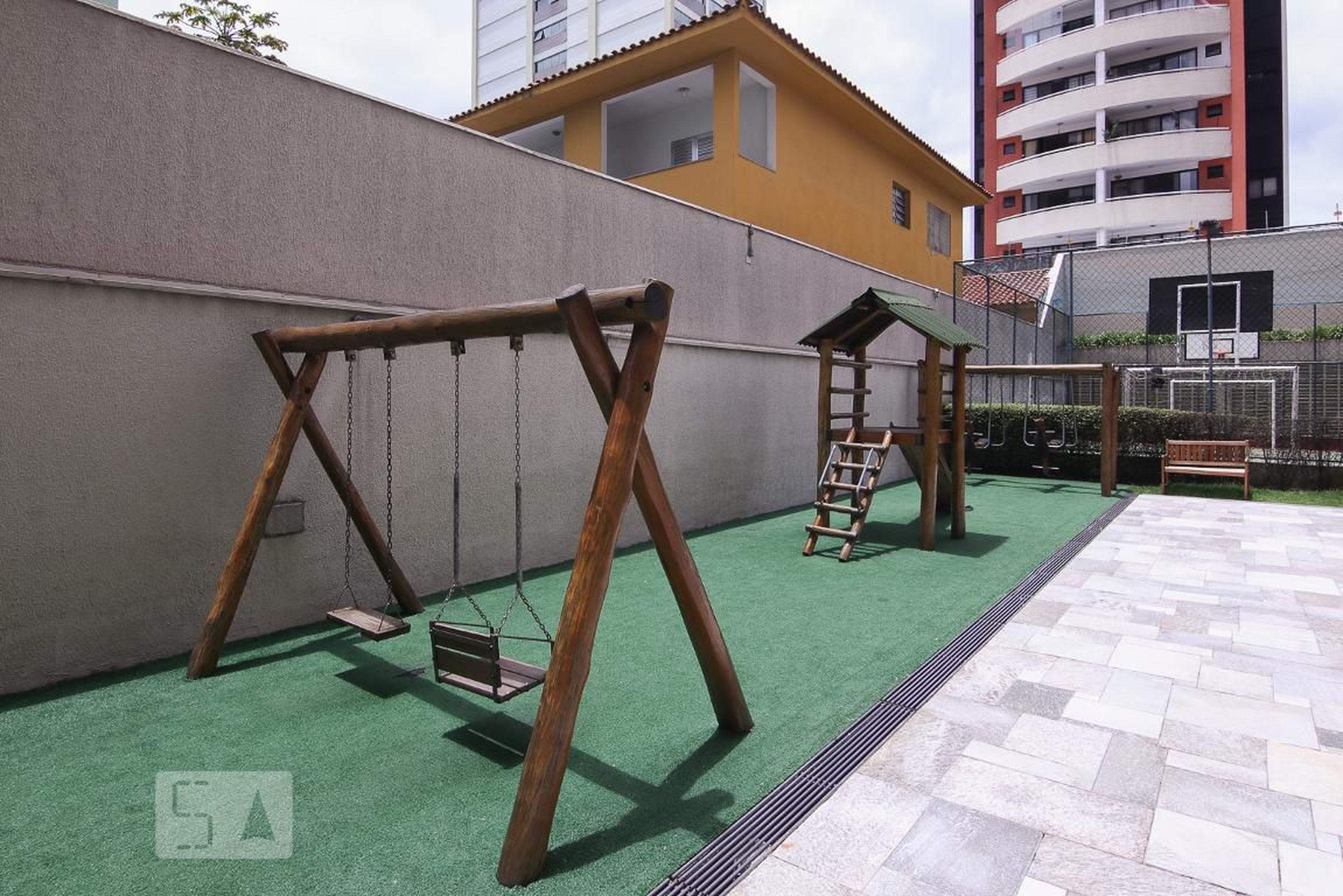 Playground - Versatile