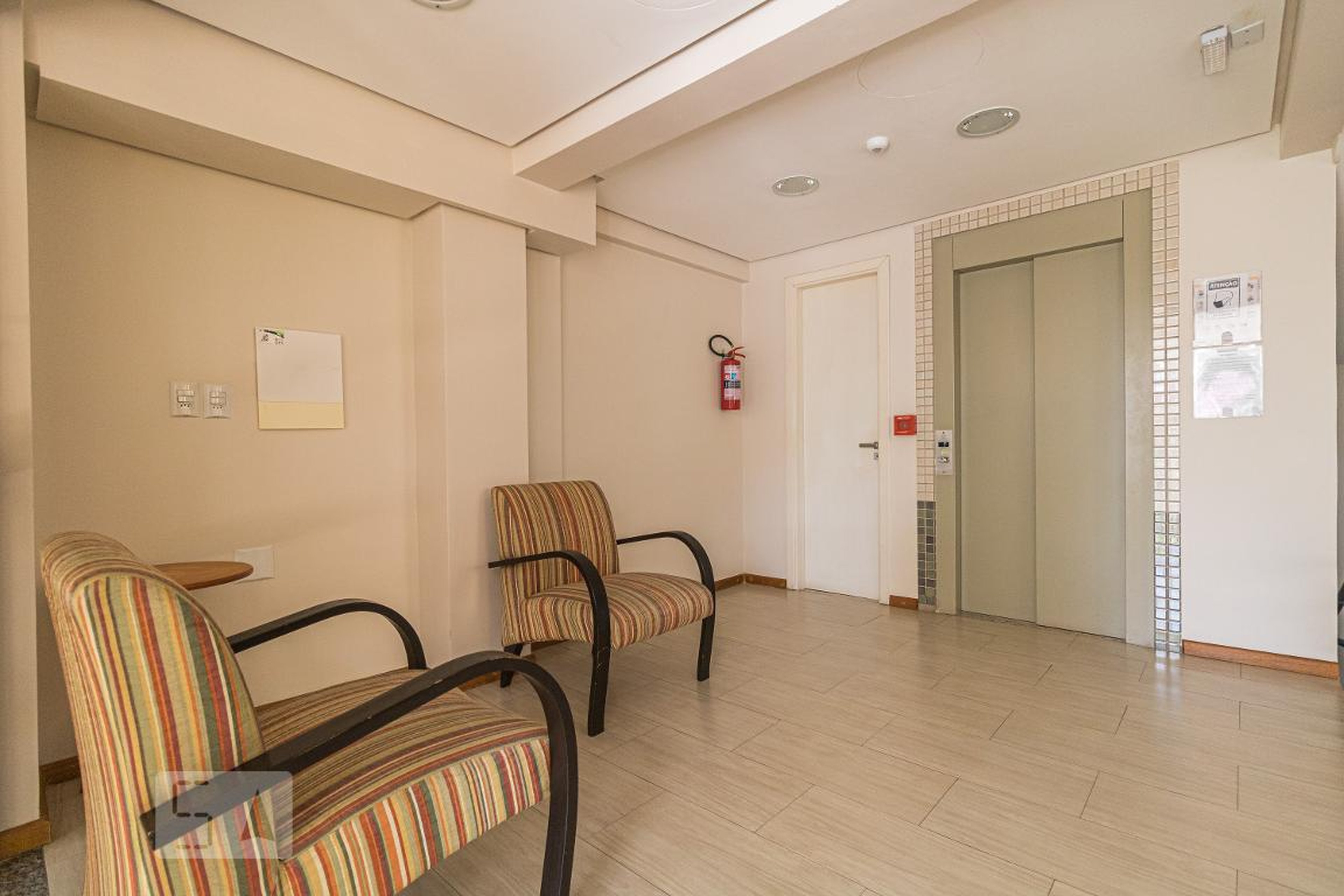 Hall de Entrada - Luzitana