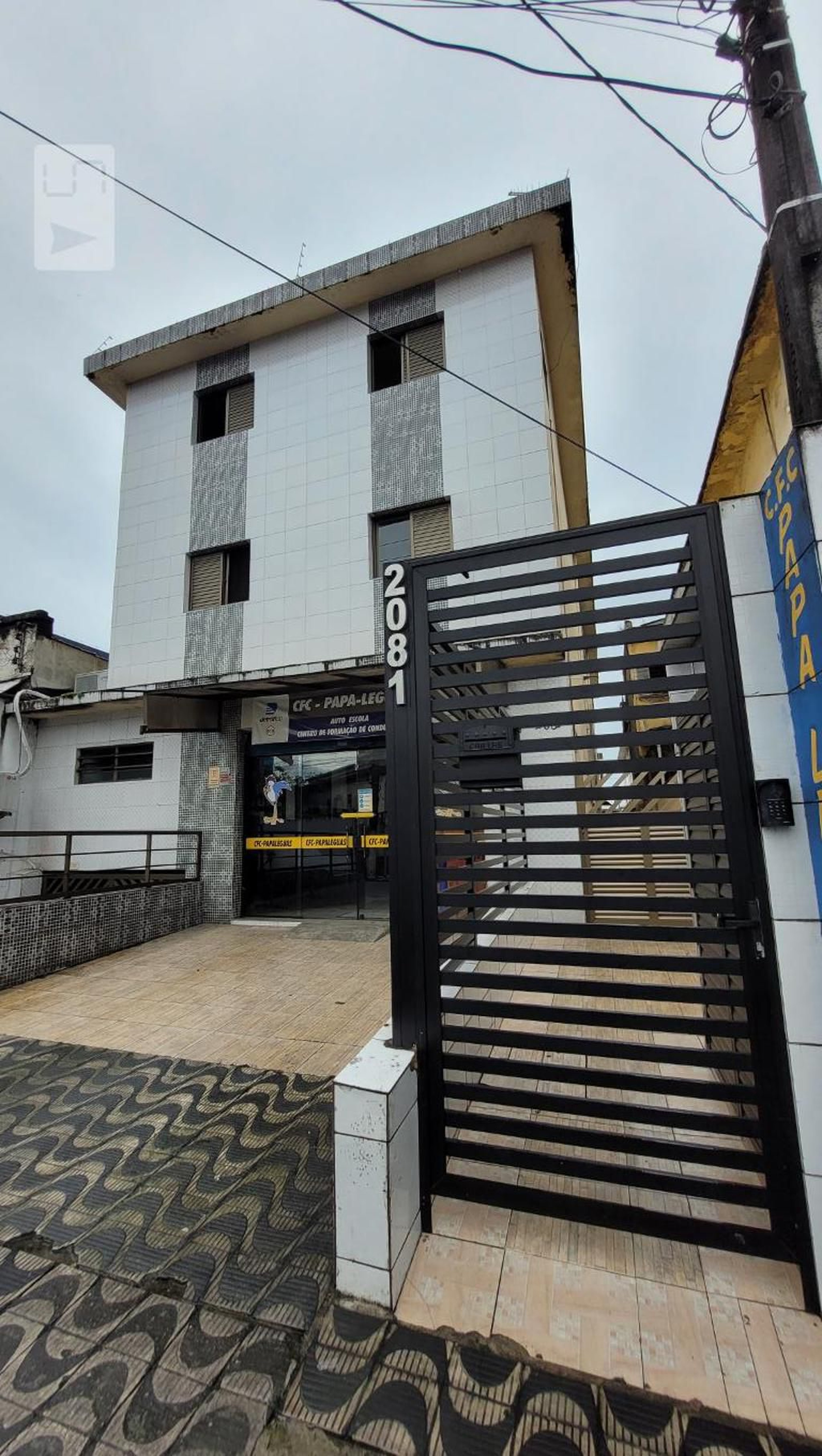 Fachada Condomínio em Rua Frei Gaspar, 2081