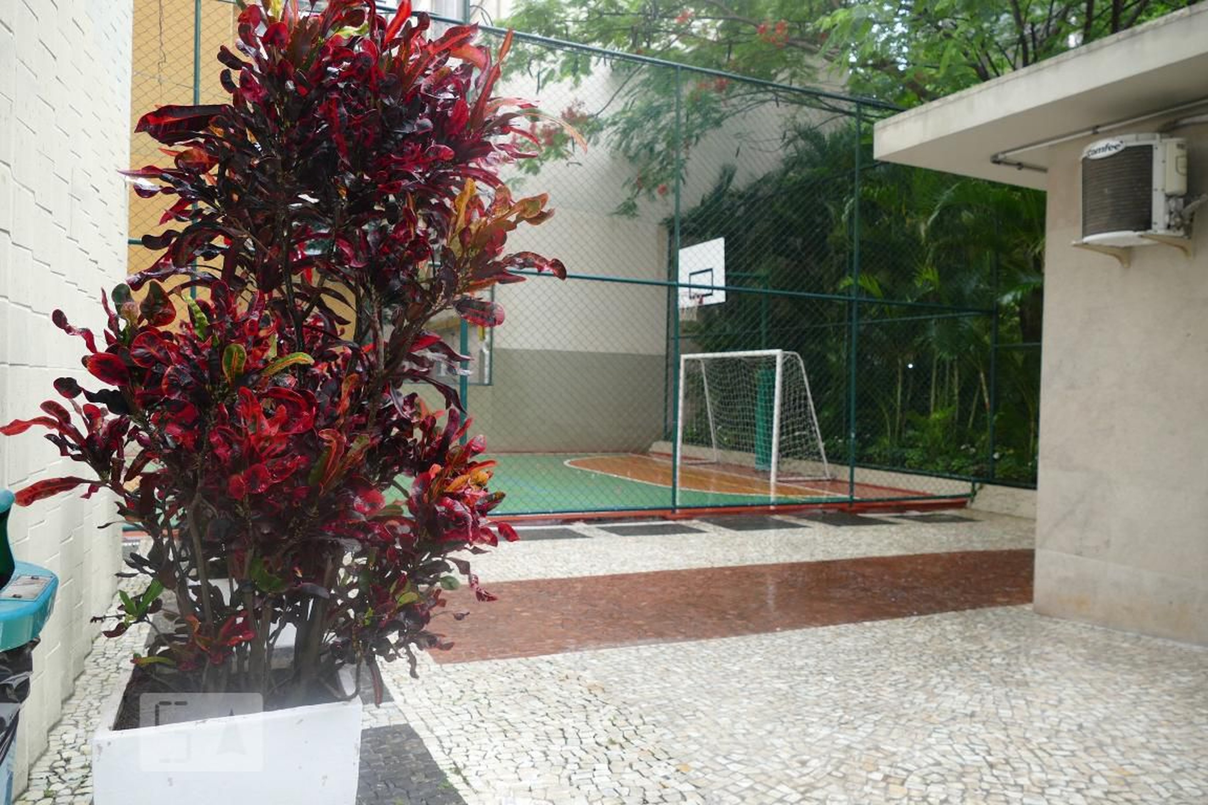 Quadra esportiva - Edifício Rei Baudoin