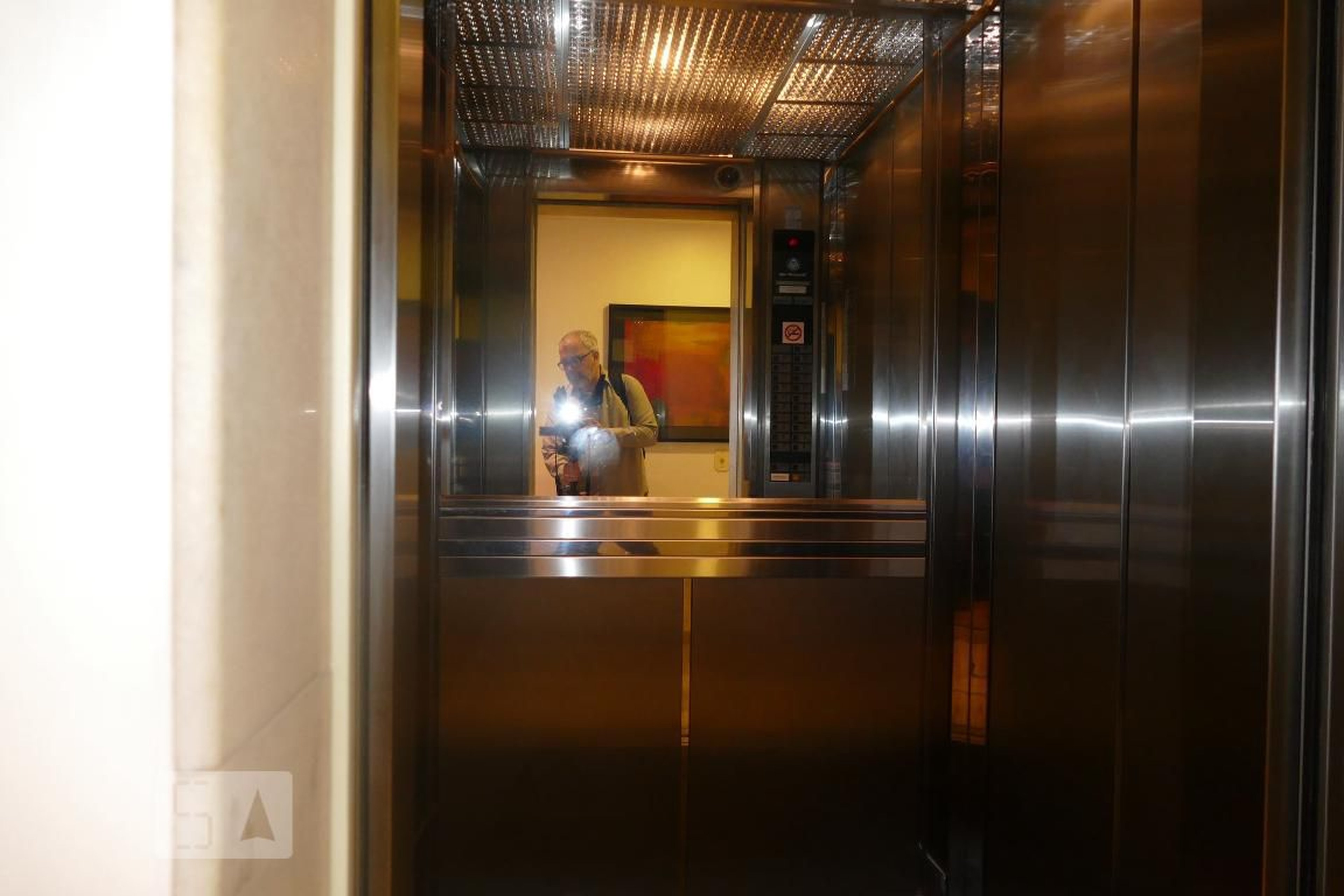 Elevador - Edifício Rei Baudoin