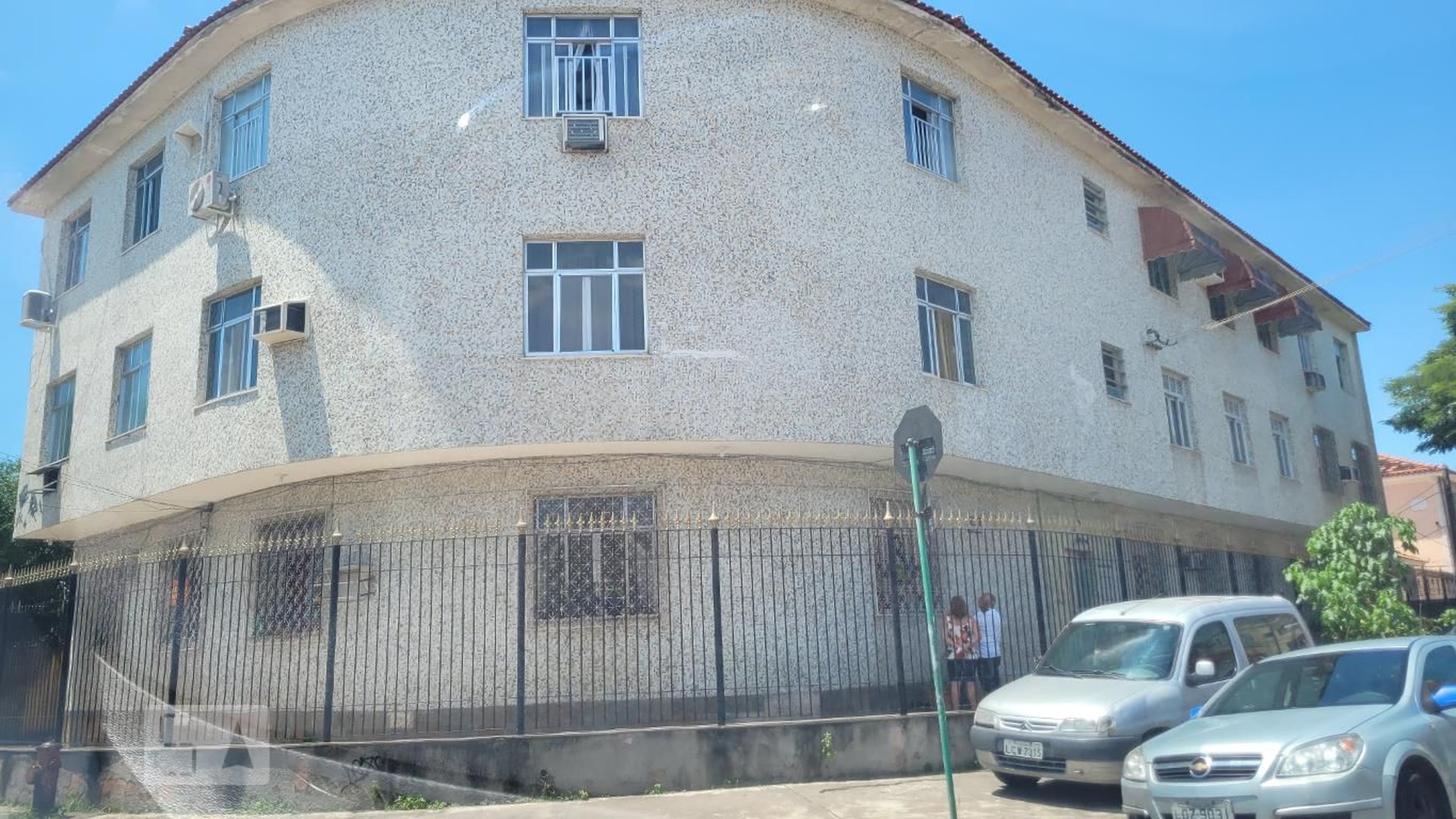 Fachada Condomínio em Rua Engenheiro Moreira Lima, 34