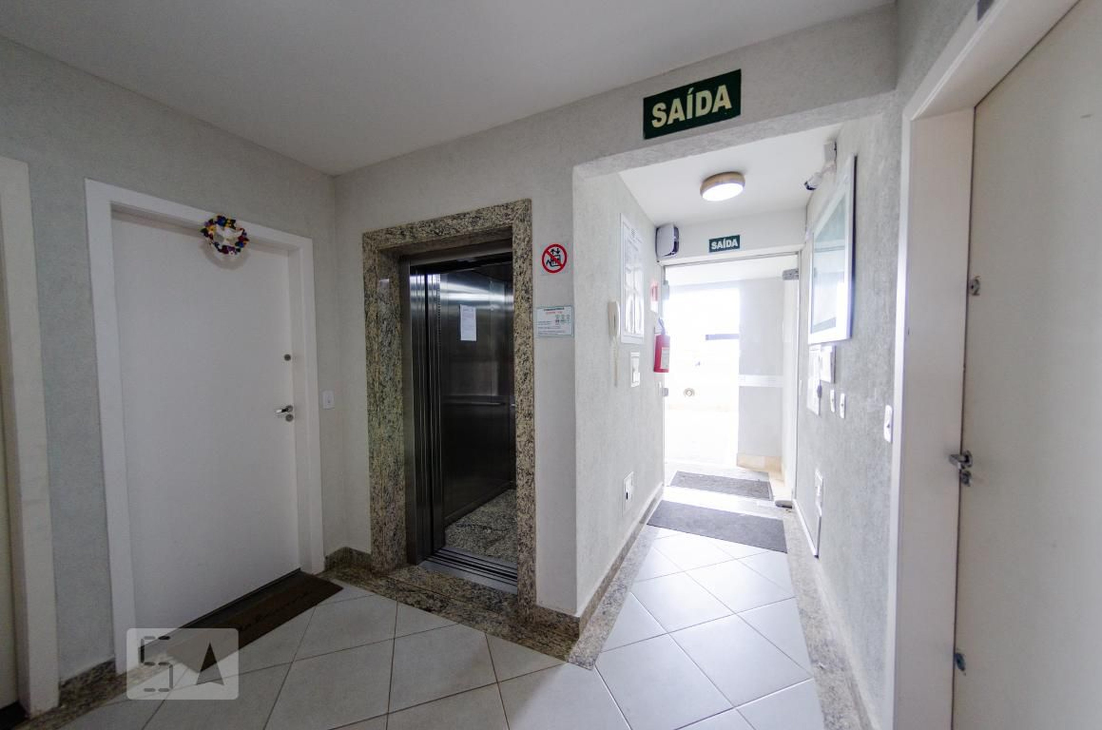 Hall de entrada - Residencial Parque Burle Marx