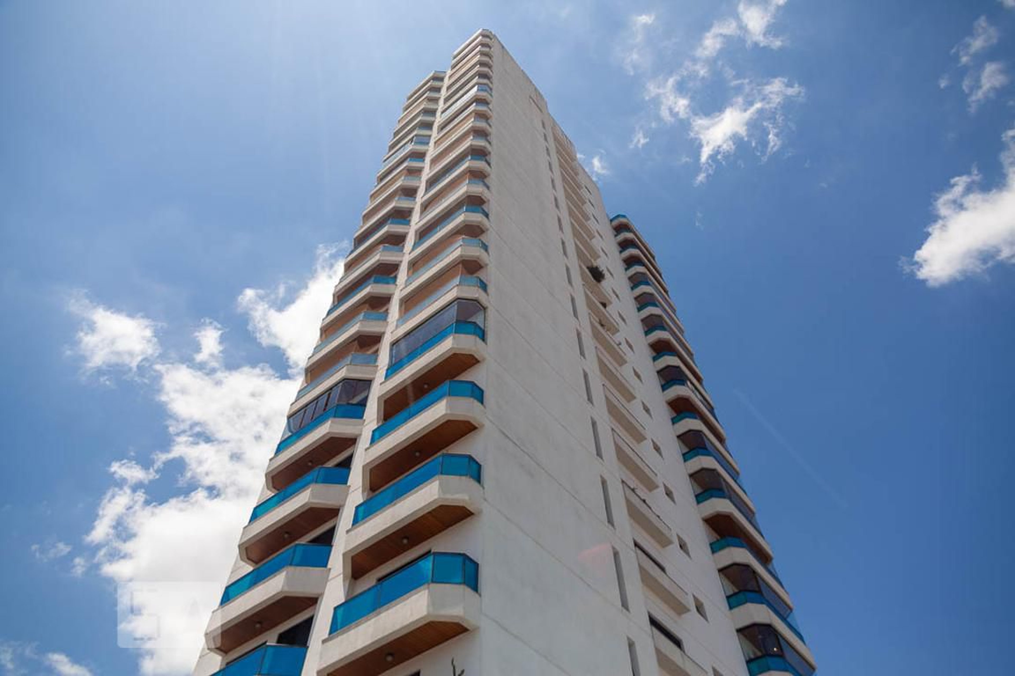 Fachada do Prédio Edifício Tour de Versailles