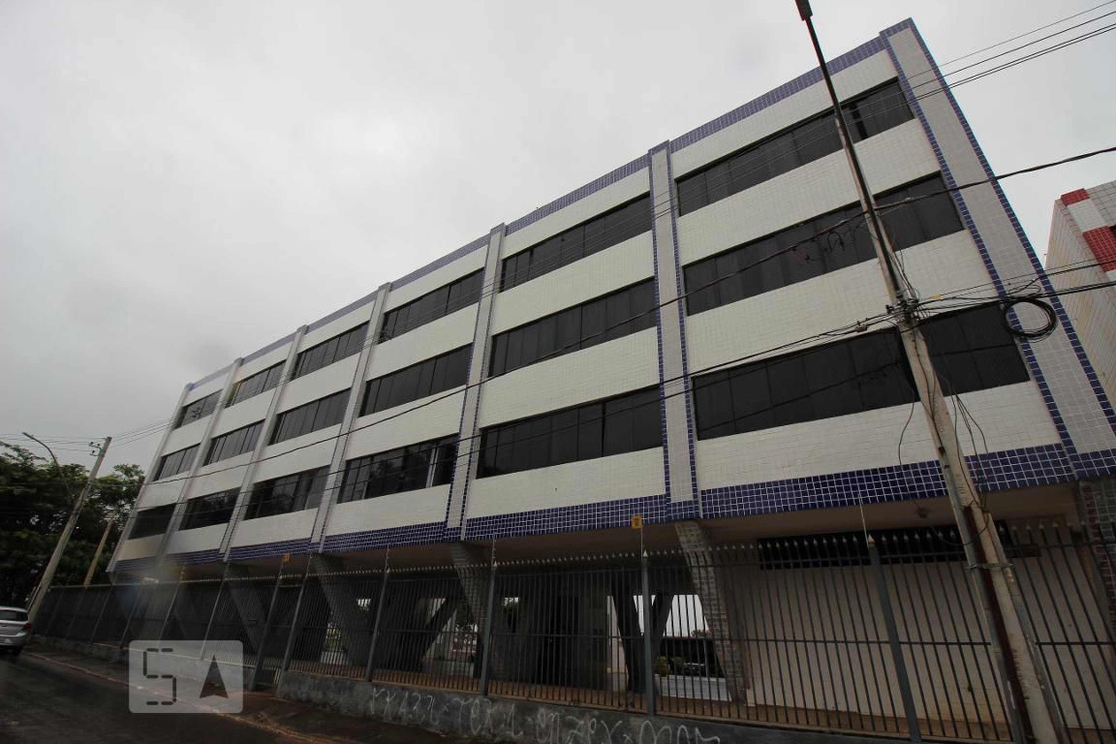 Fachada Condomínio em Qelc, 03