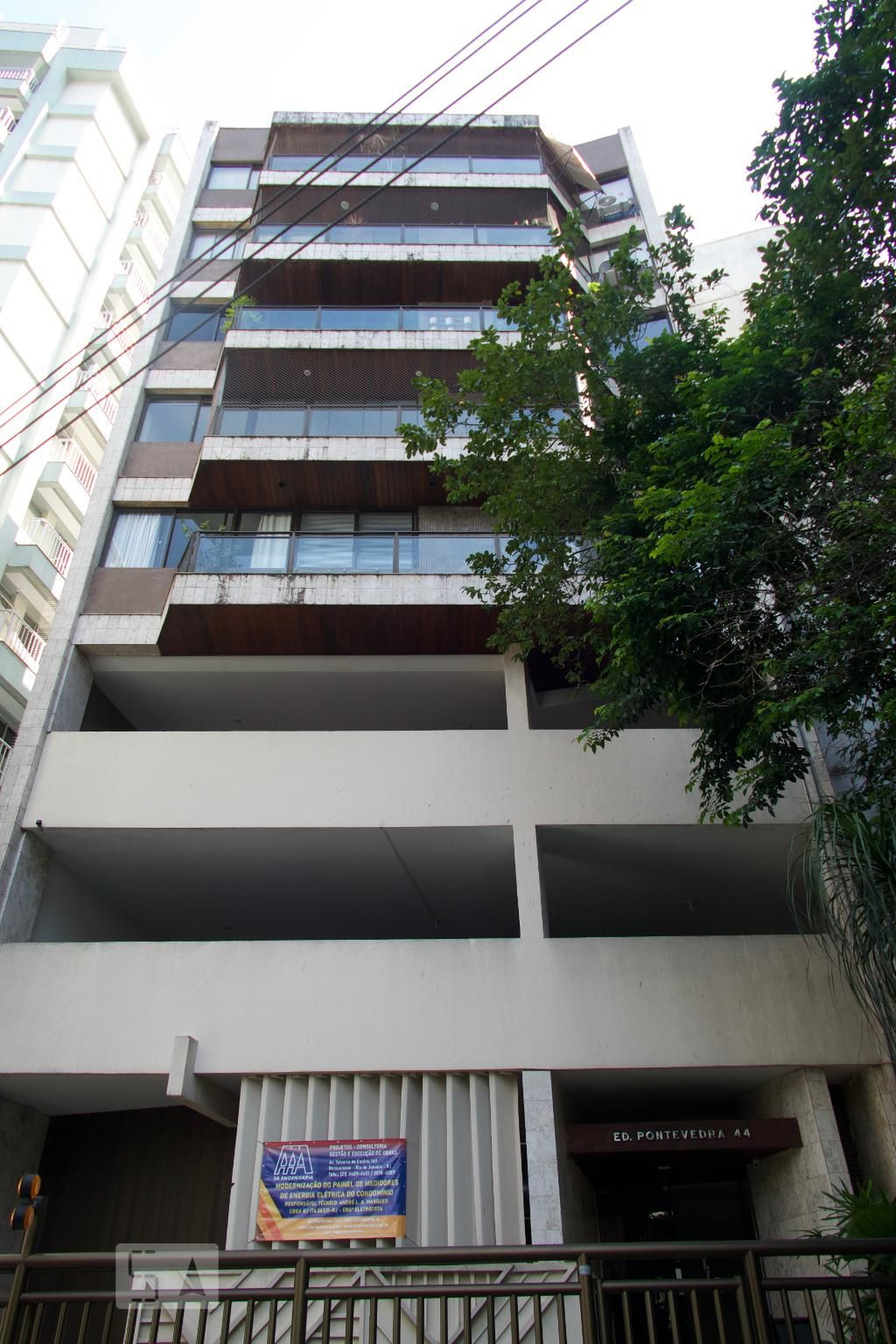 Fachada Edifício Pontevedra