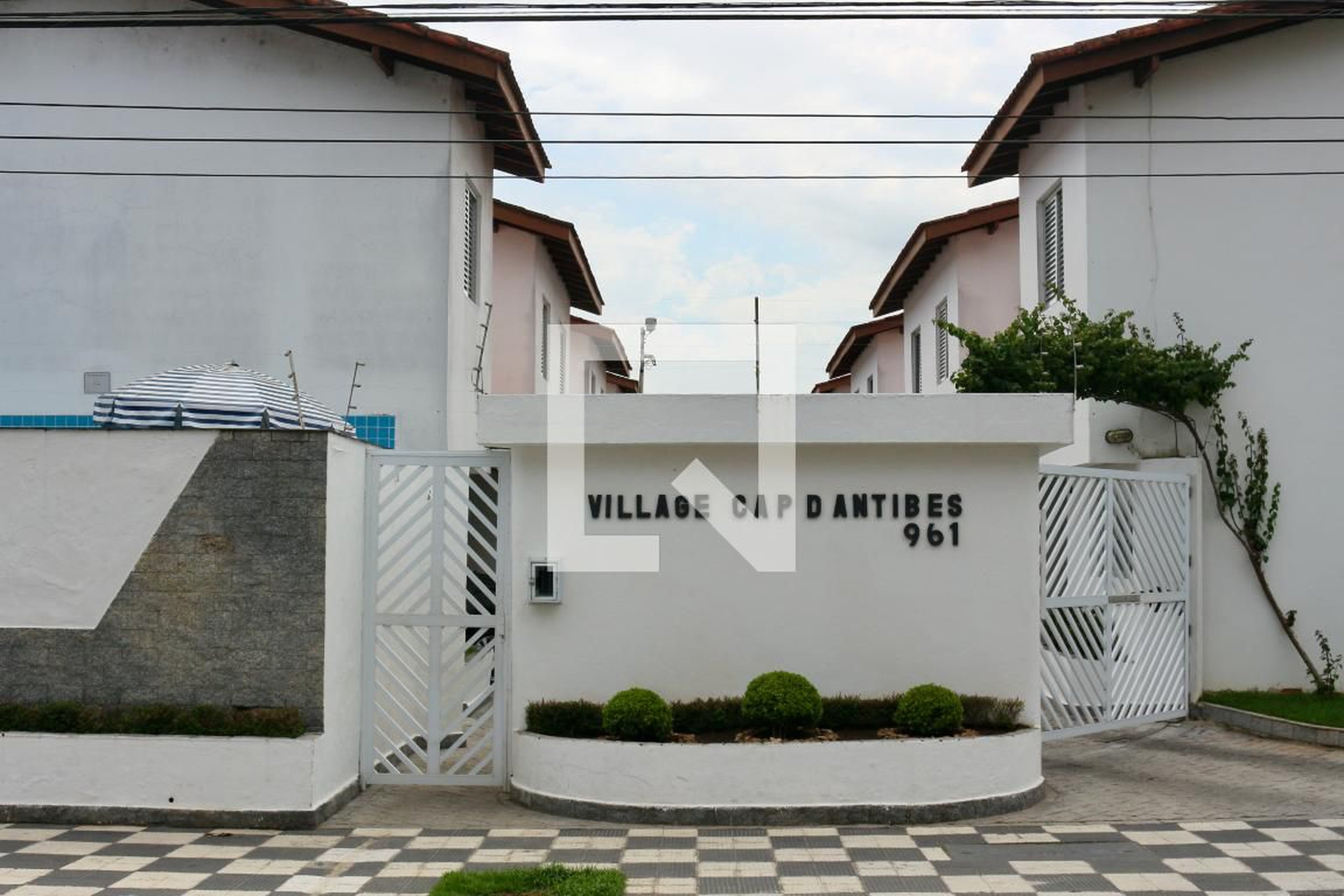 Fachada Condomínio em Avenida dos Caiçaras, 961