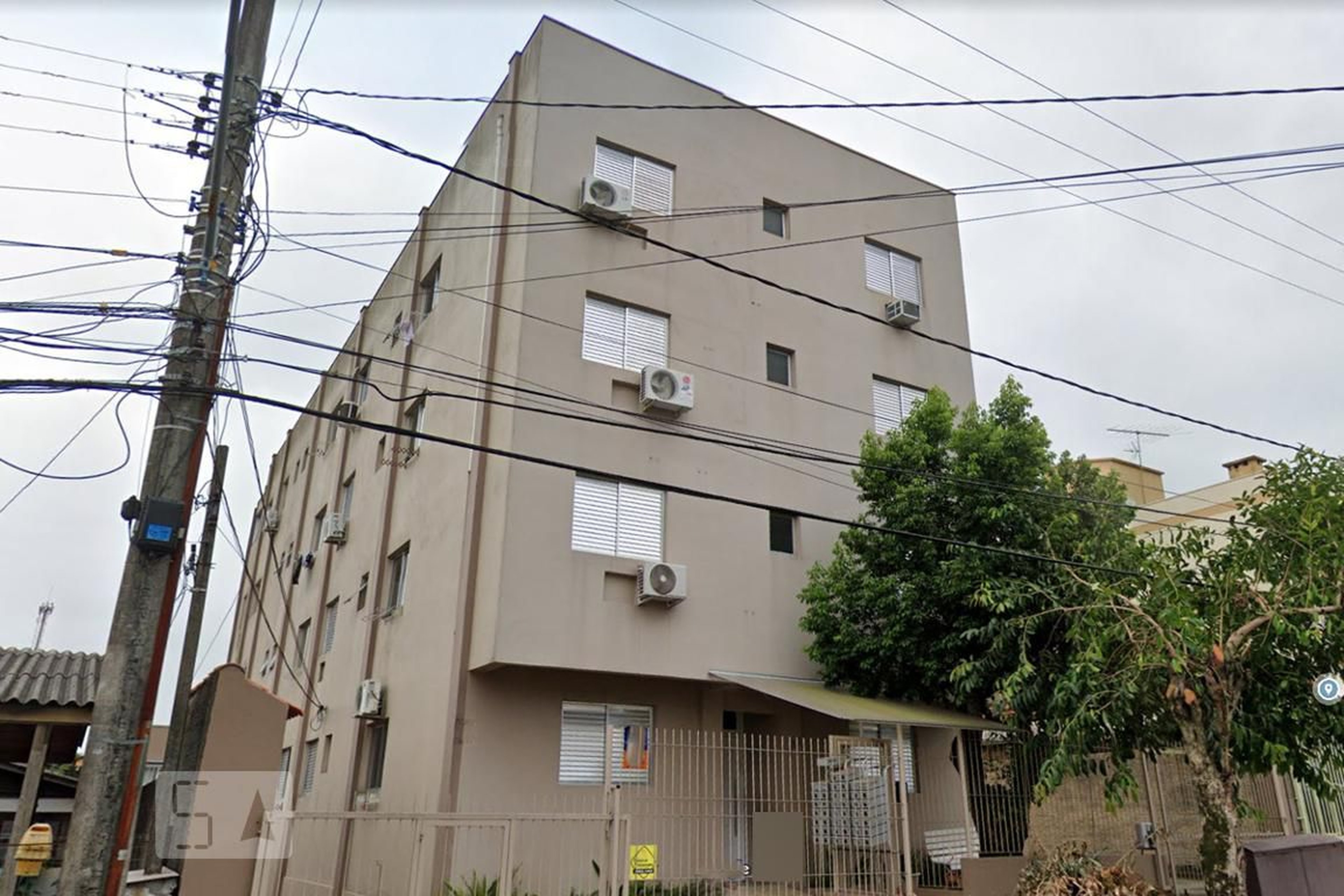 Fachada Condomínio em Rua Arlíndo Pasqualini, 332