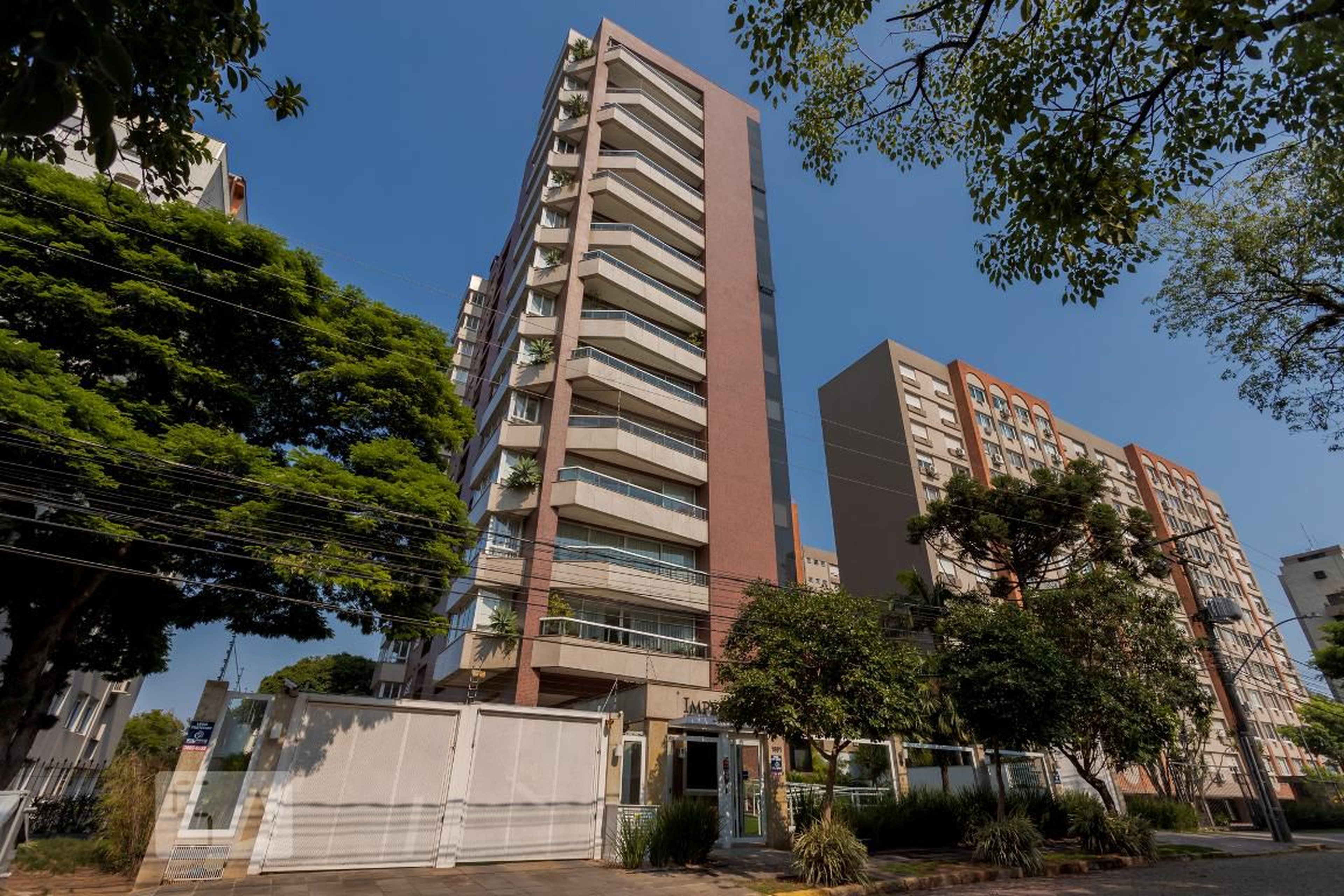 Fachada Condomínio em Rua Honório Silveira Dias, 1891