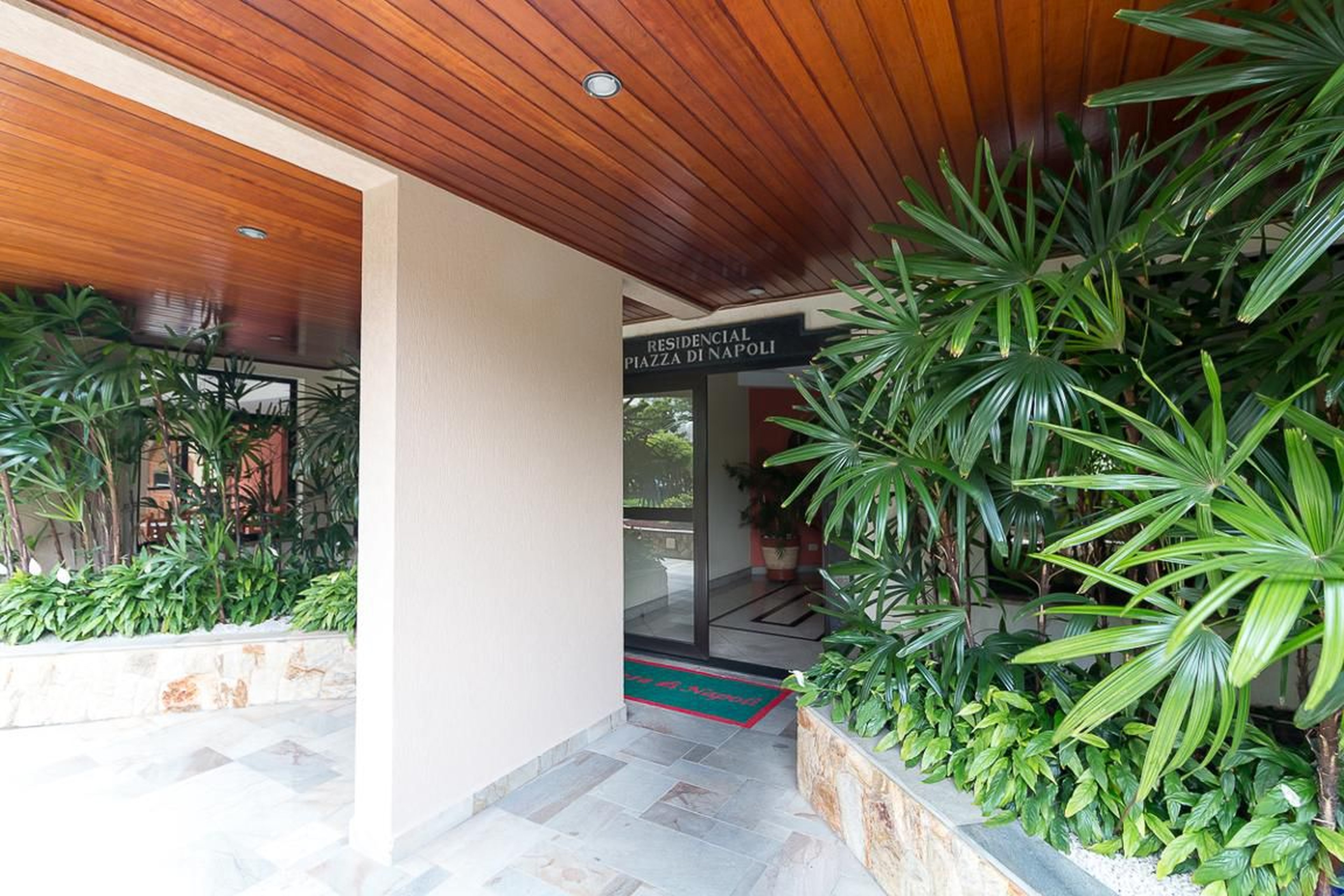 Entrada do prédio - Piazza de Nápoli