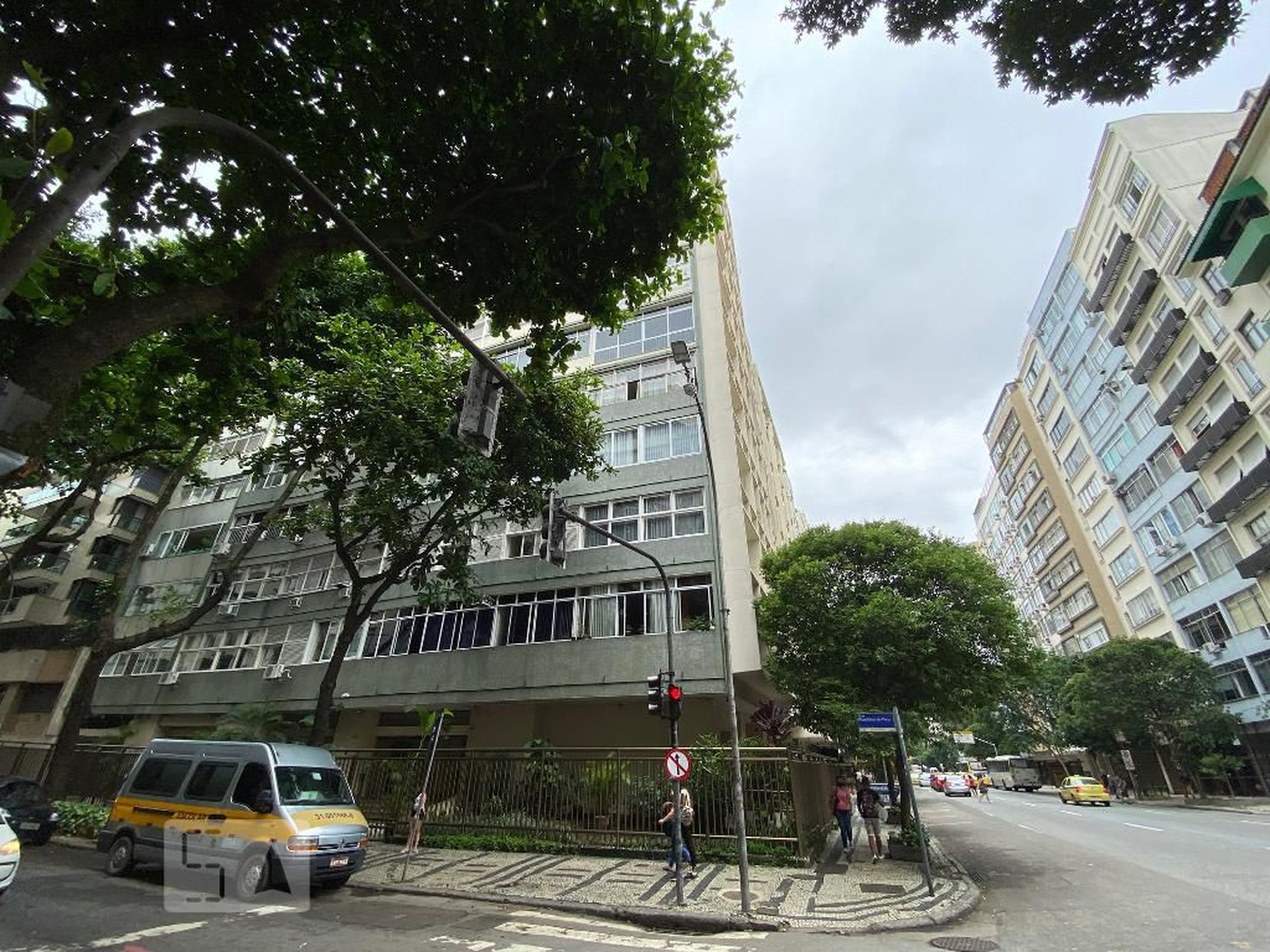 Fachada Condomínio em Rua Barata Ribeiro, 283