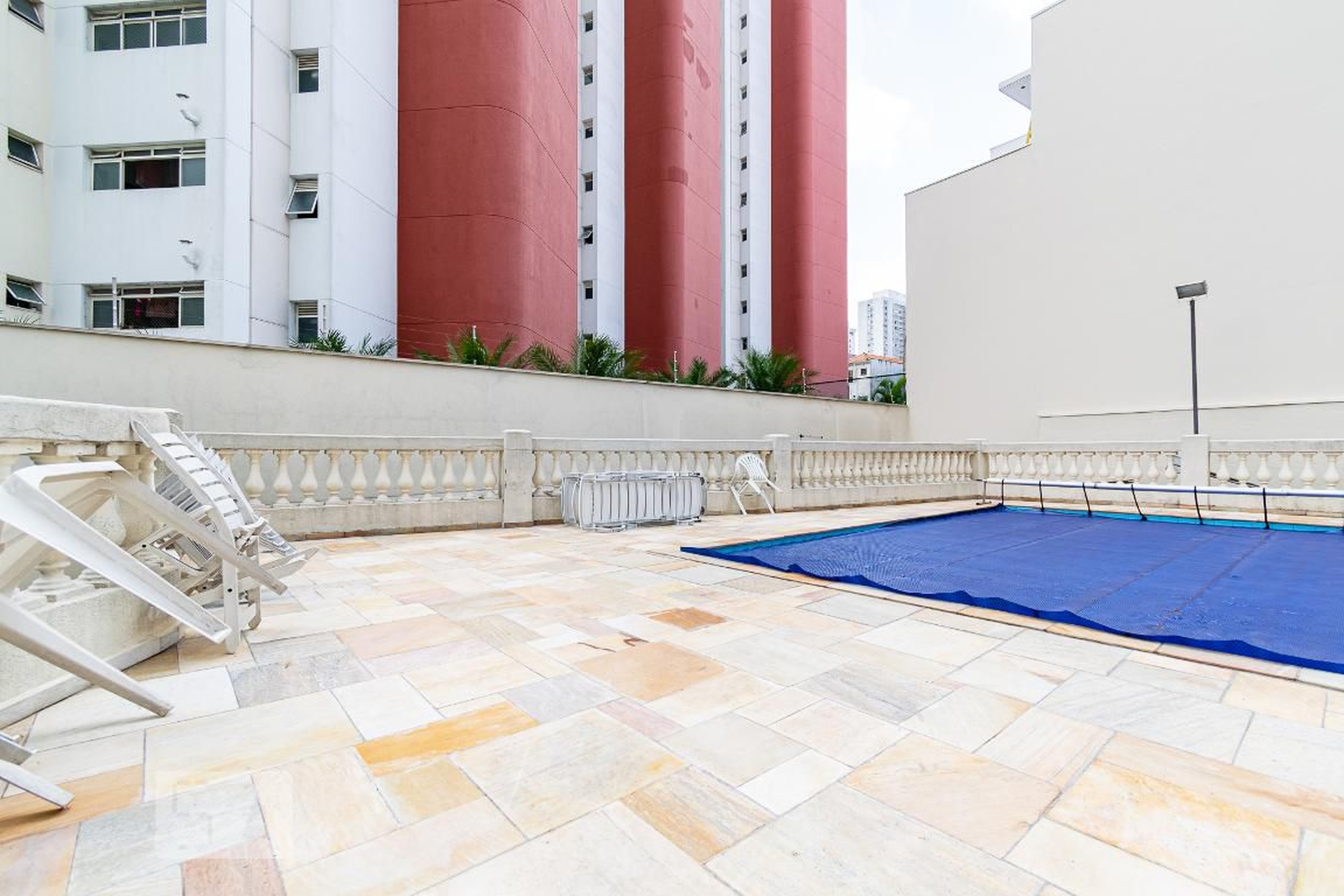 Piscina - Edifício Piazza Andréa