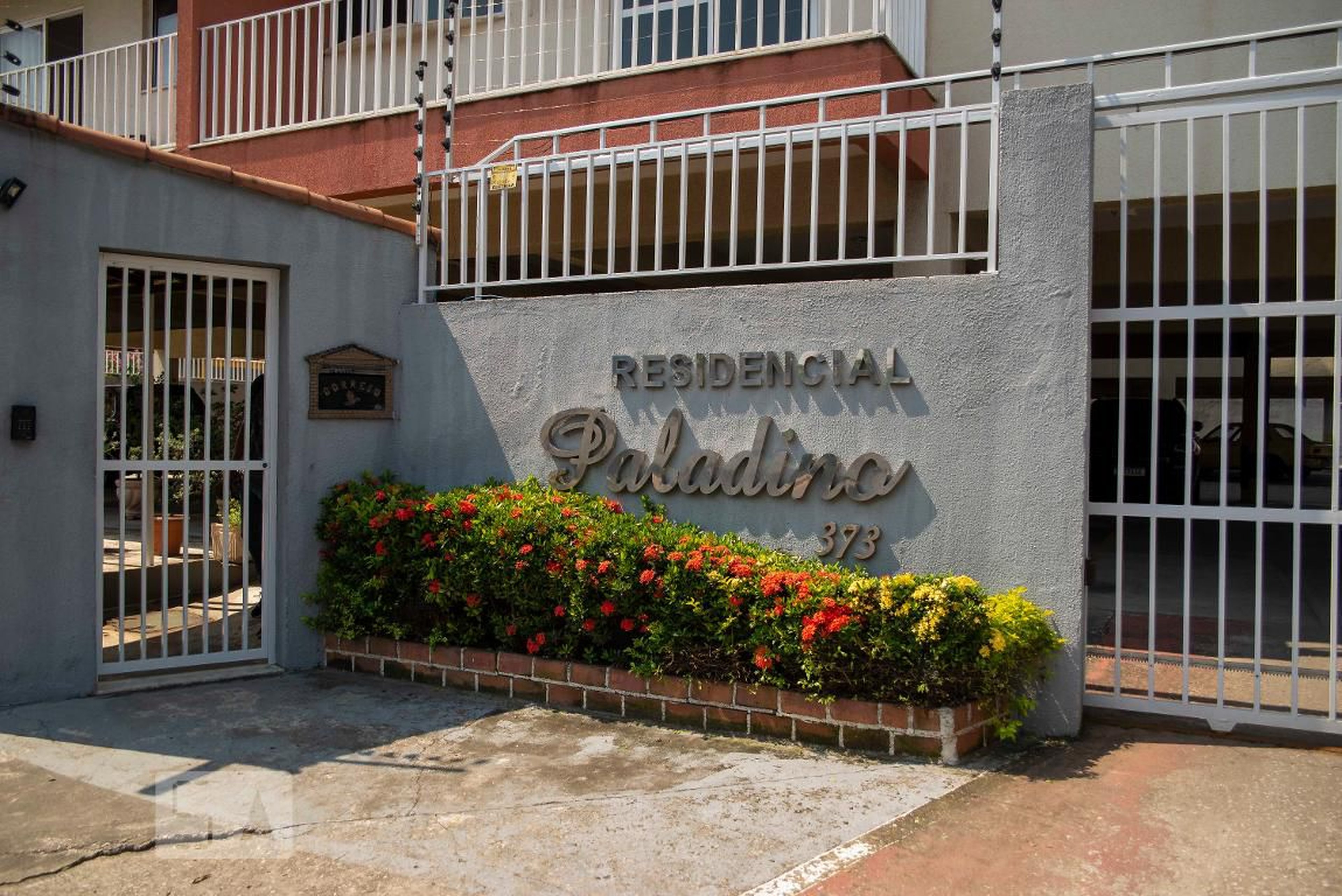 Fachada Residencial Paladino