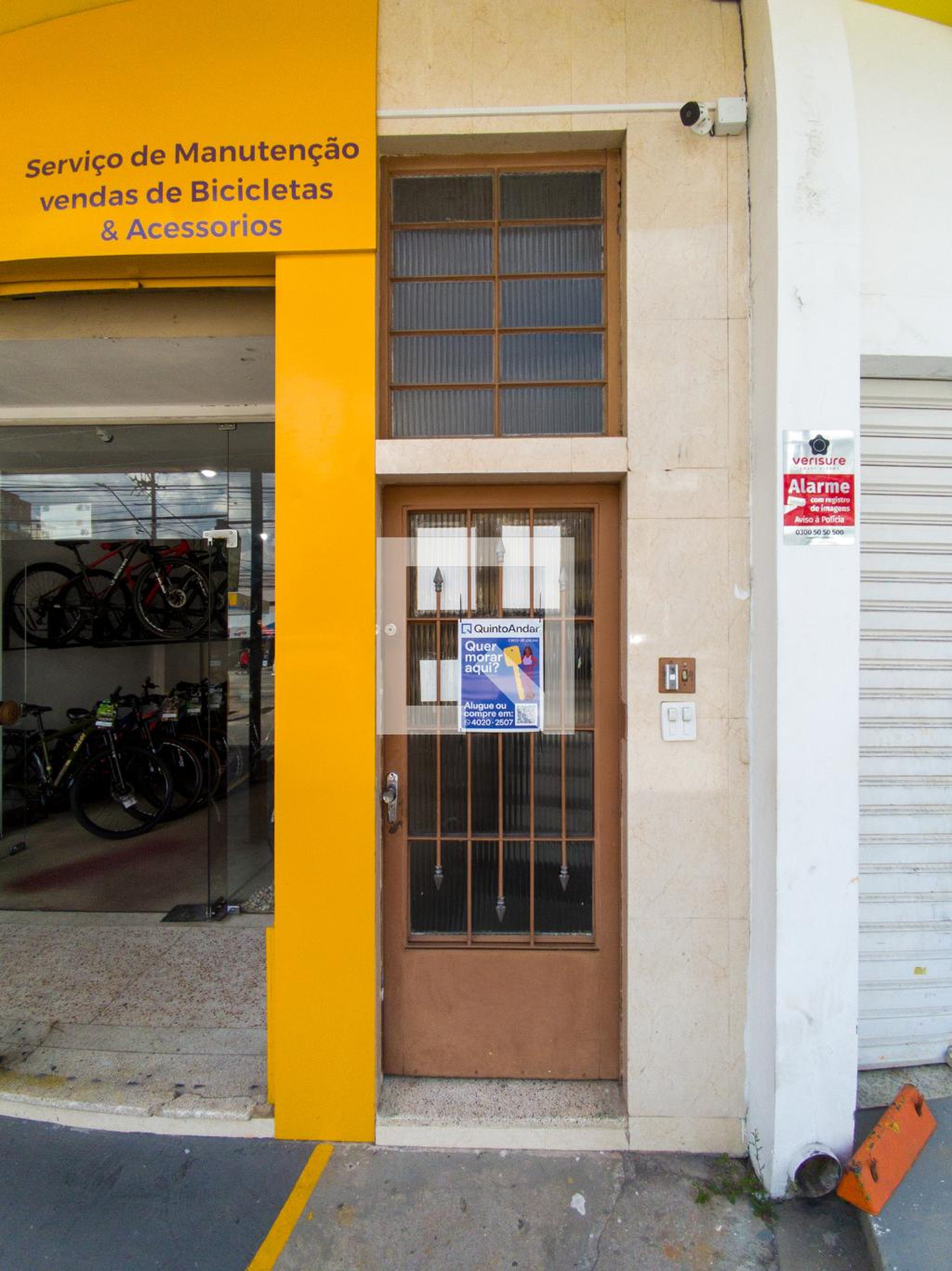 Fachada Condomínio em Rua Heitor Penteado, 2008