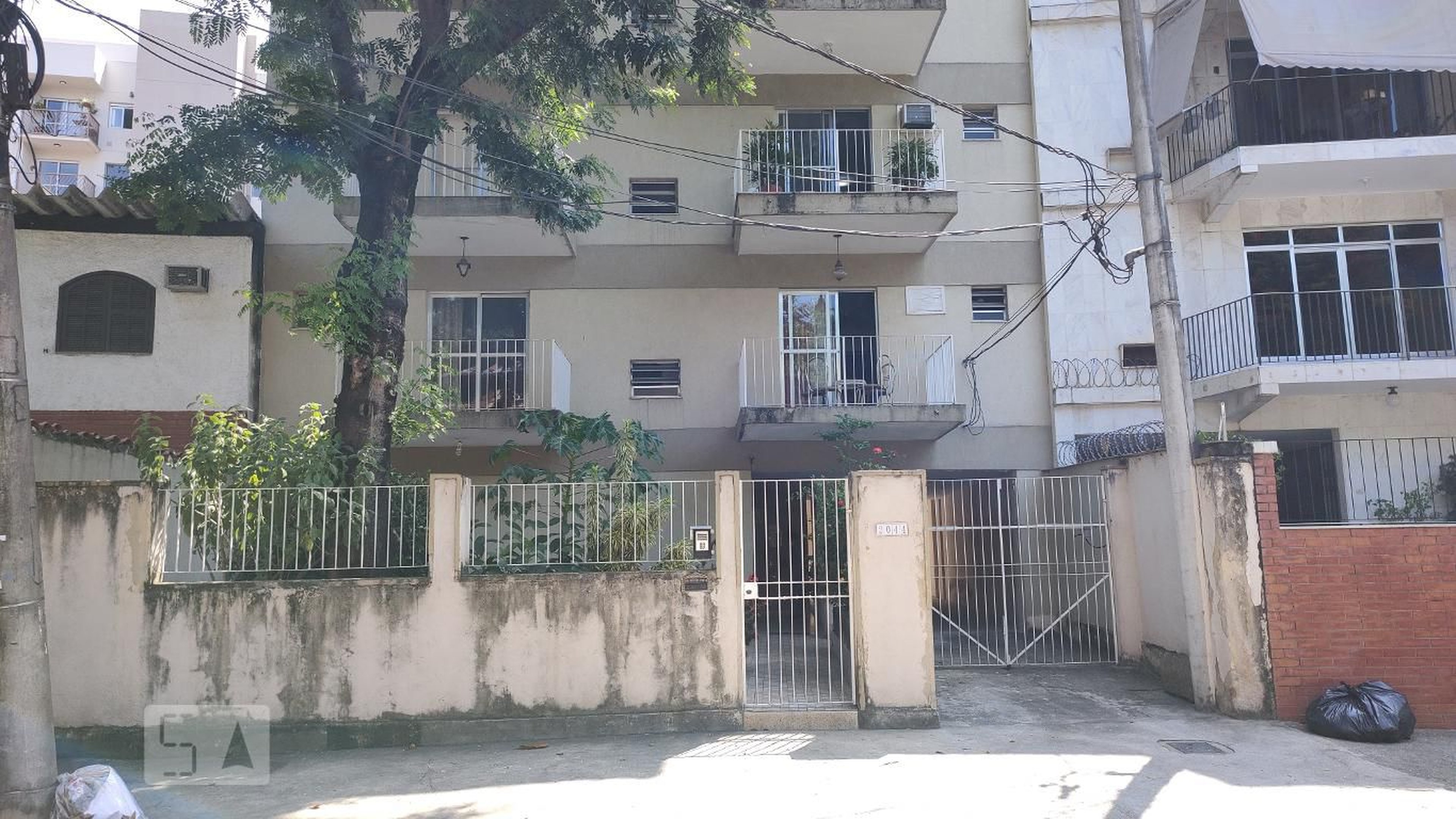 Fachada do Prédio Condomínio em Rua Comendador Siqueira, 2044