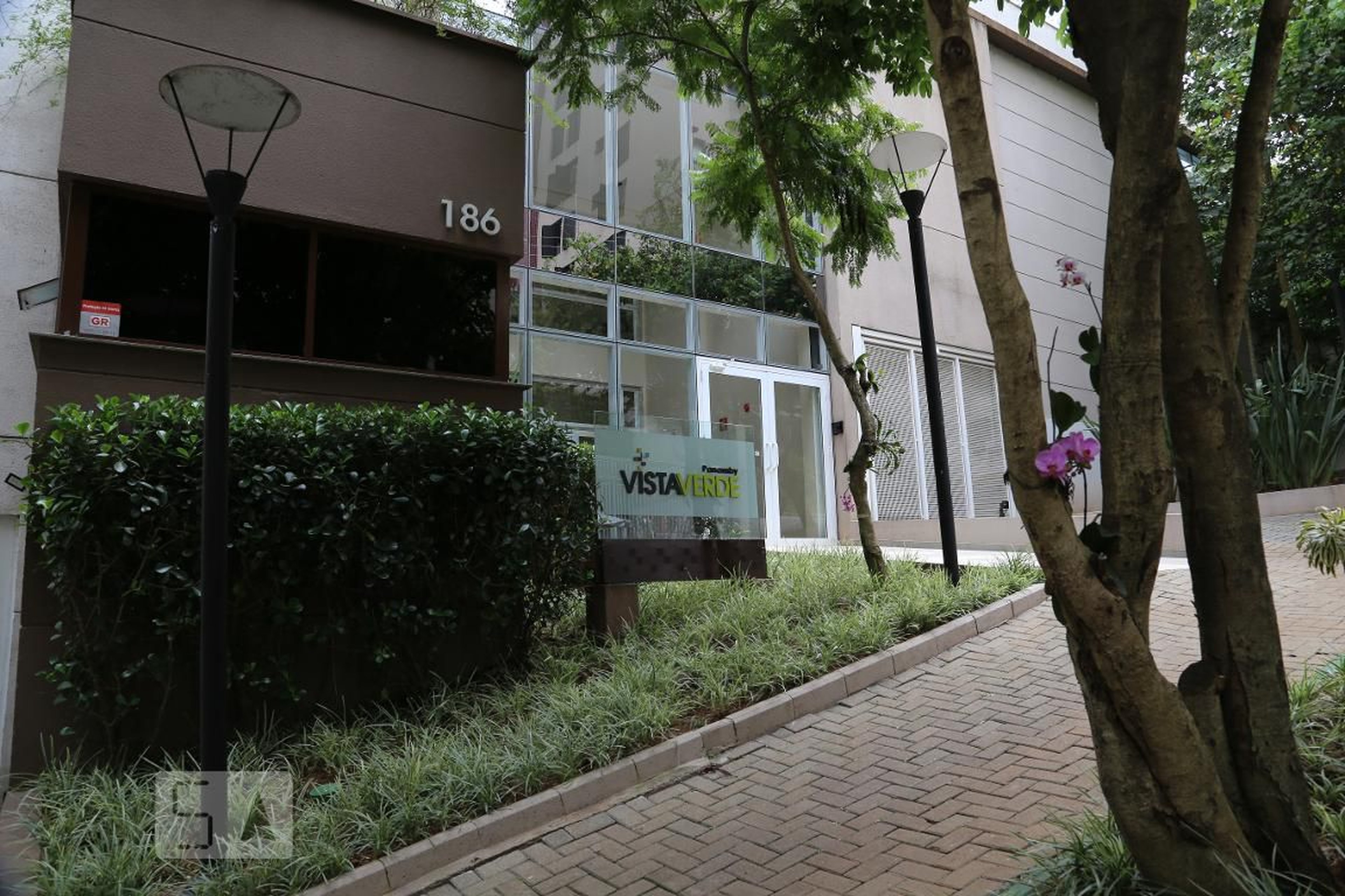 Fachada do Condomínio Condomínio Vista Verde