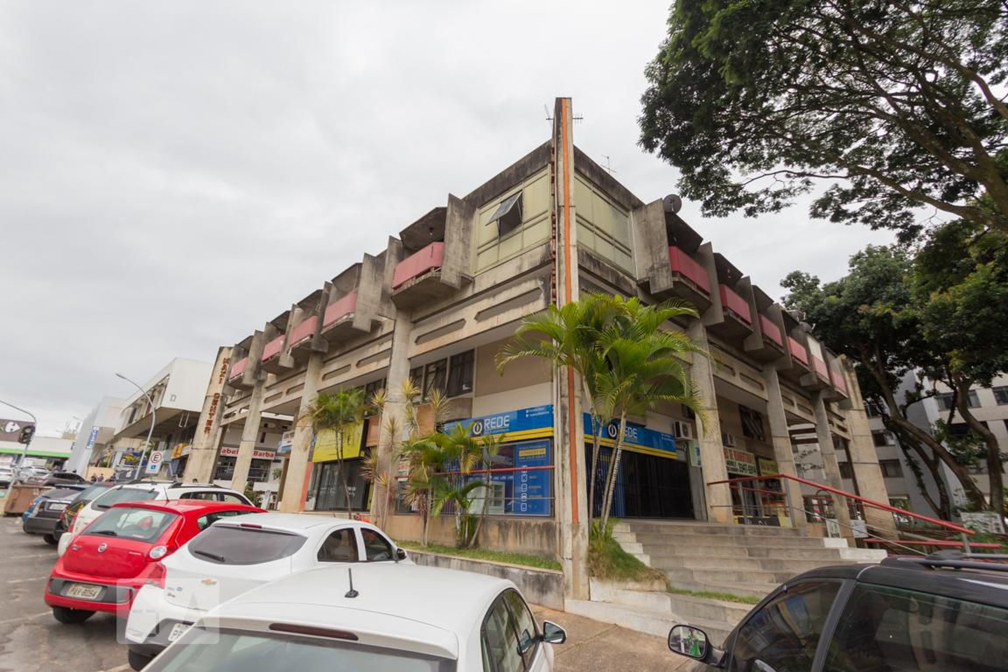 Fachada Condomínio em Cln 313 Bloco C, 216