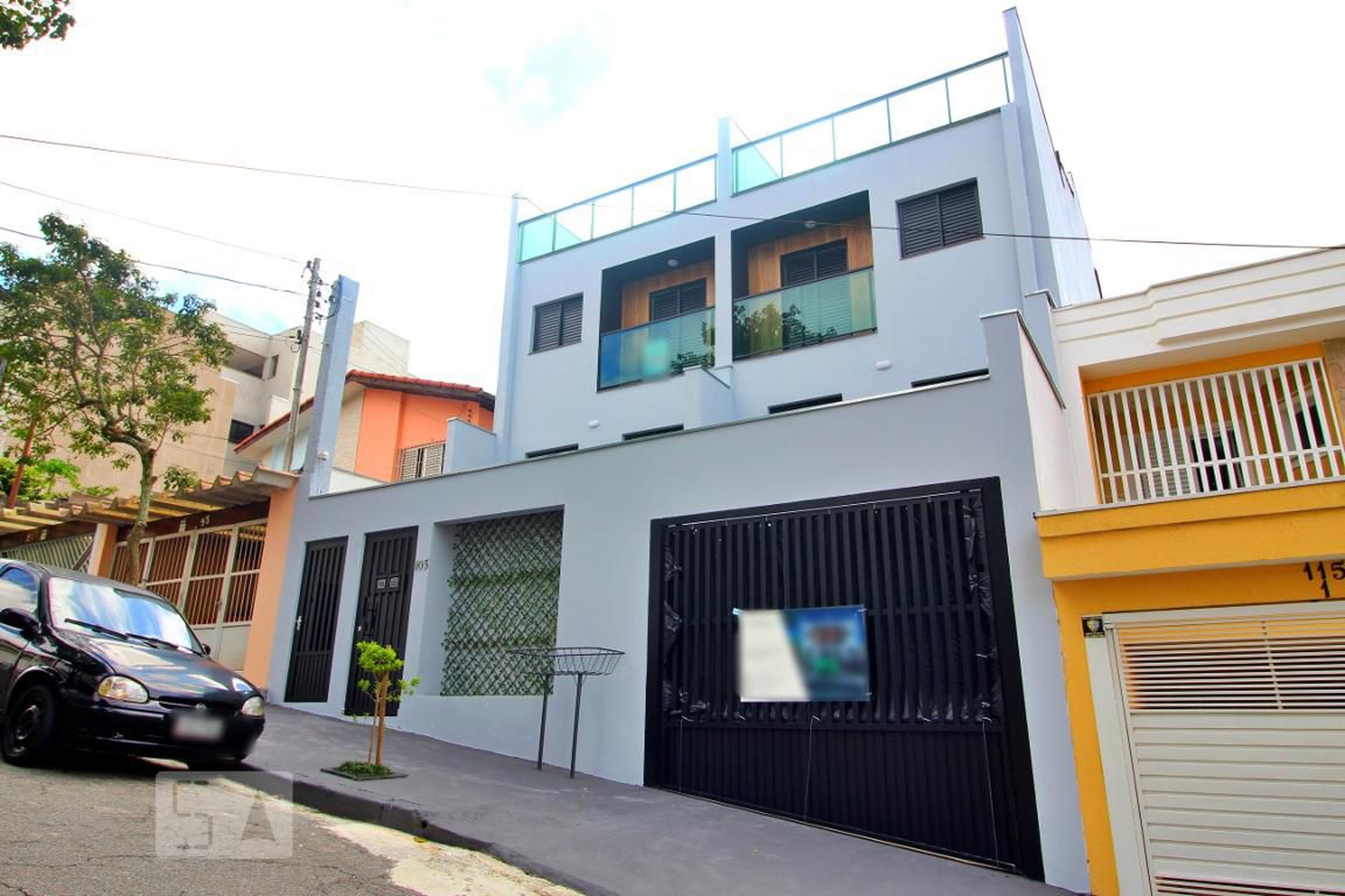 Fachada Condomínio em Travessa Expedicionário Mario Noveli, 105