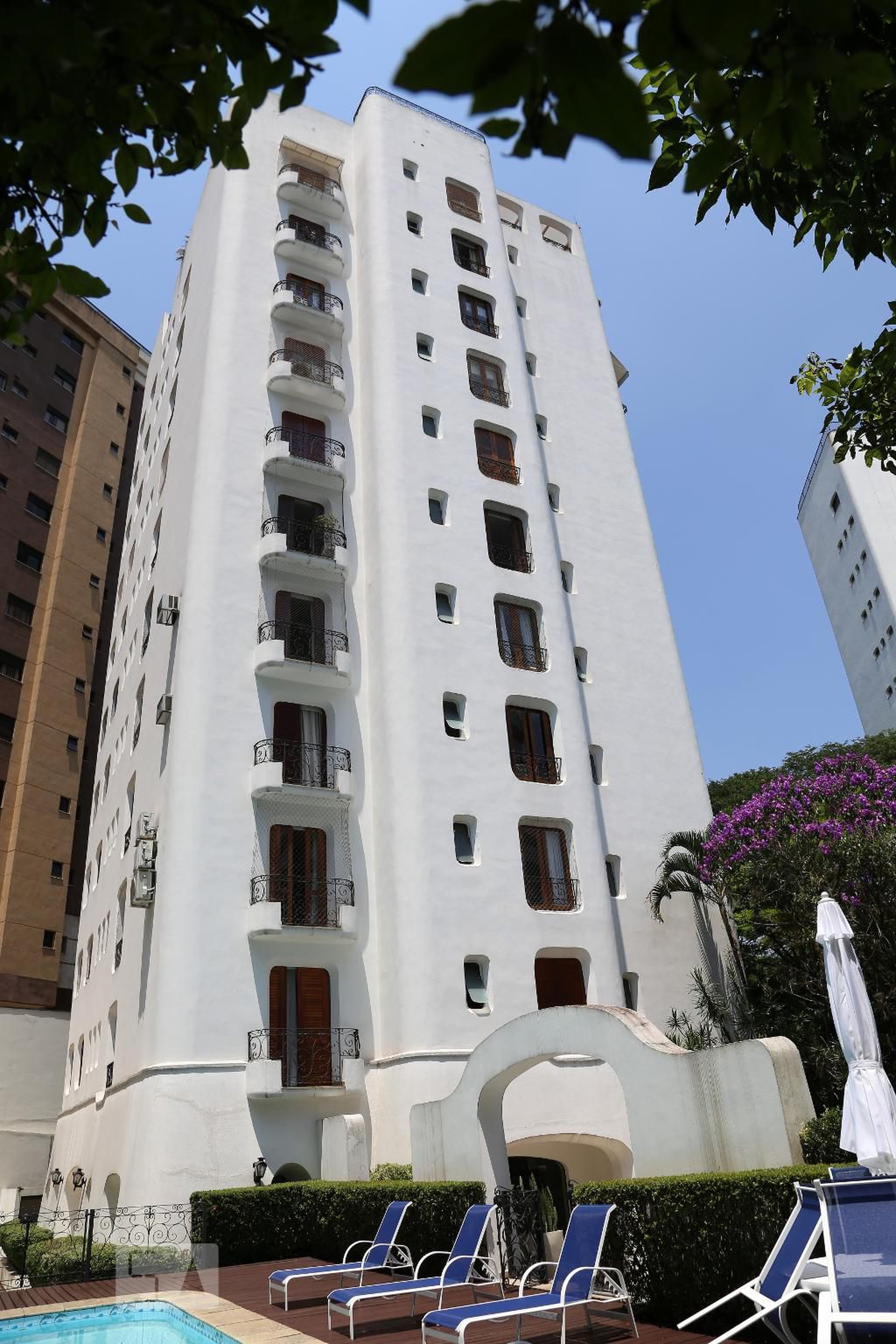 Fachada Condomínio Monte Coroa