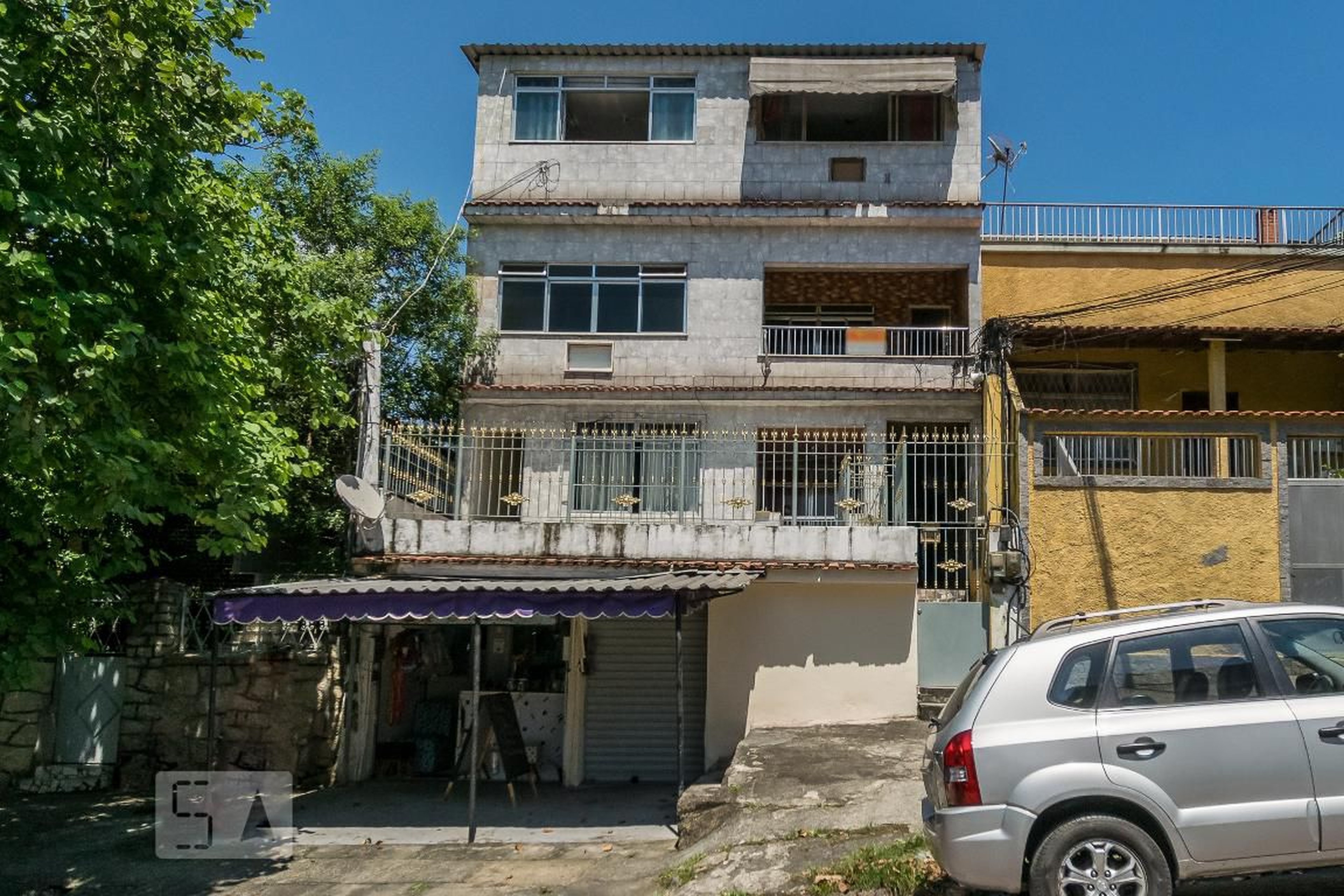 Fachada do Prédio Condomínio em Rua Tenente Palestrina, 436